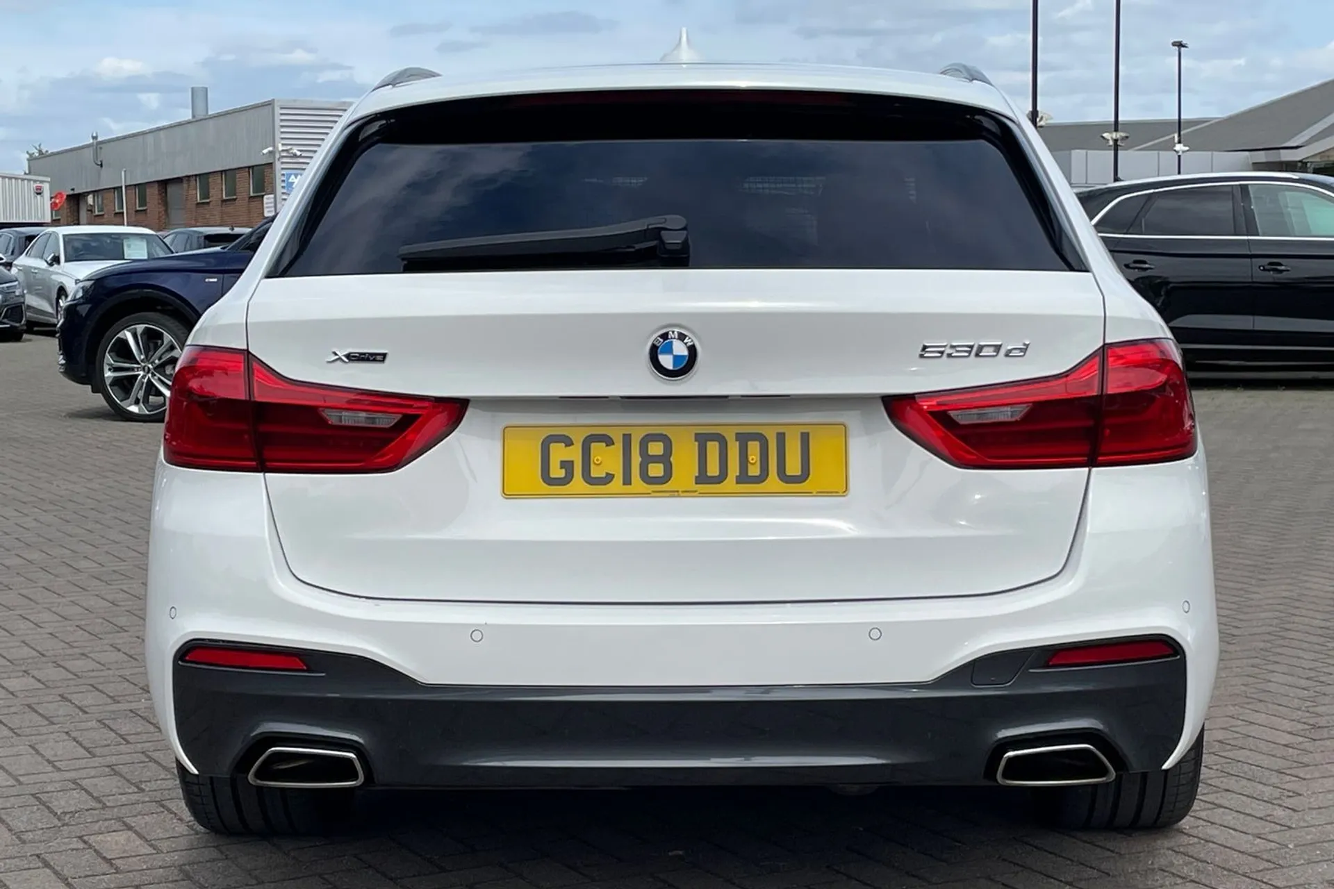 BMW 5 SERIES thumbnail image number 5