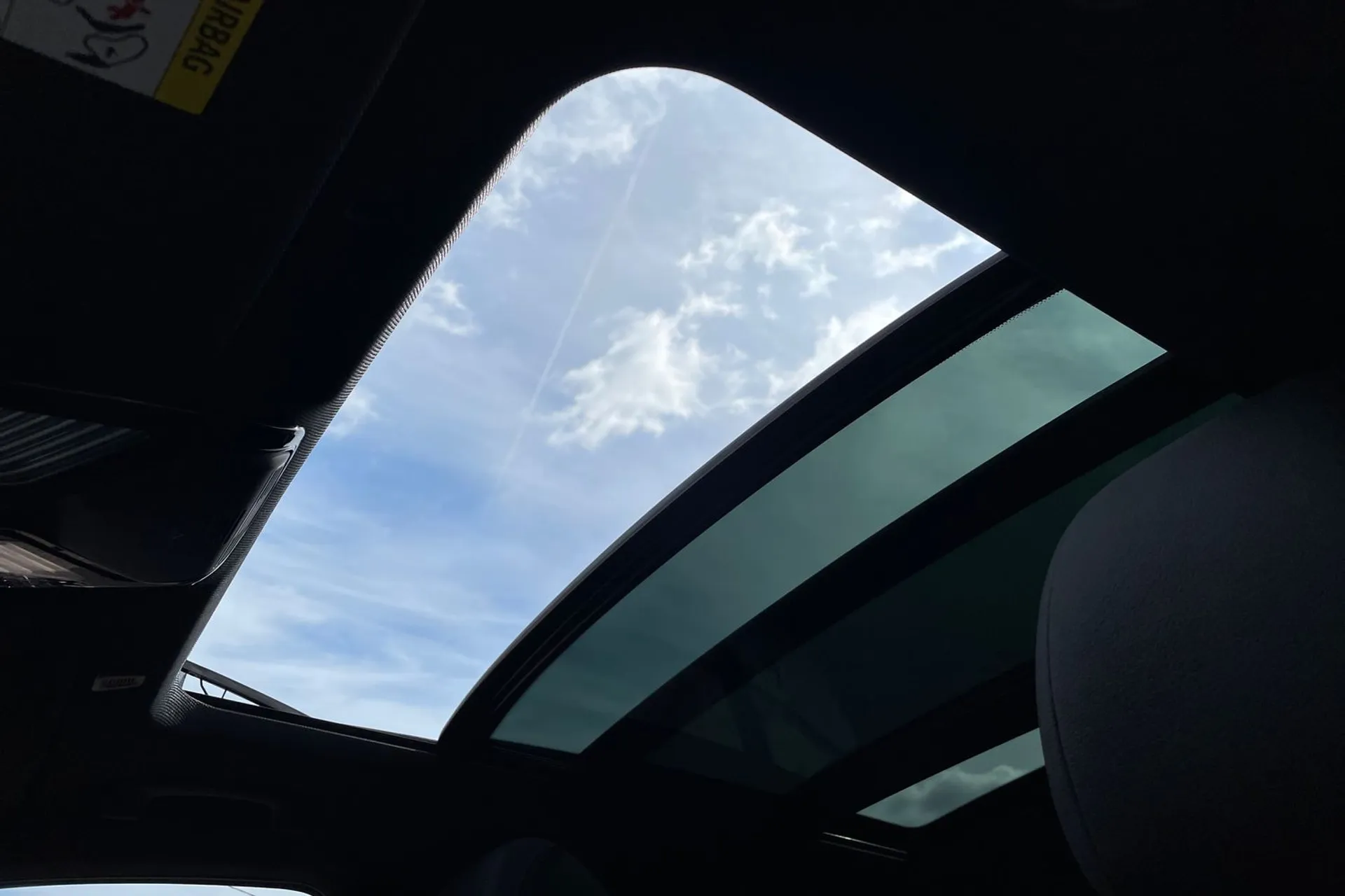 BMW 5 SERIES thumbnail image number 31