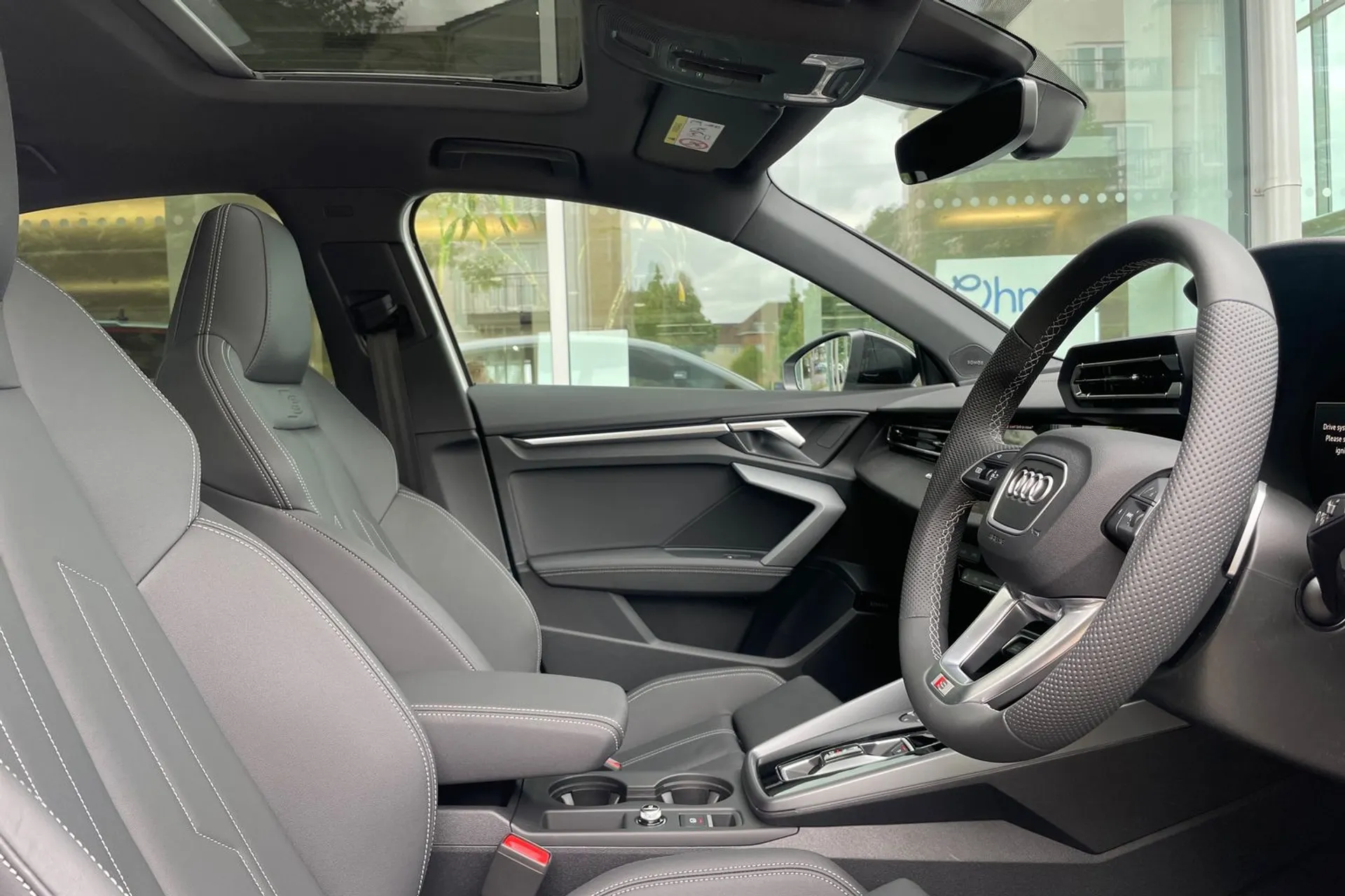 Audi A3 thumbnail image number 25