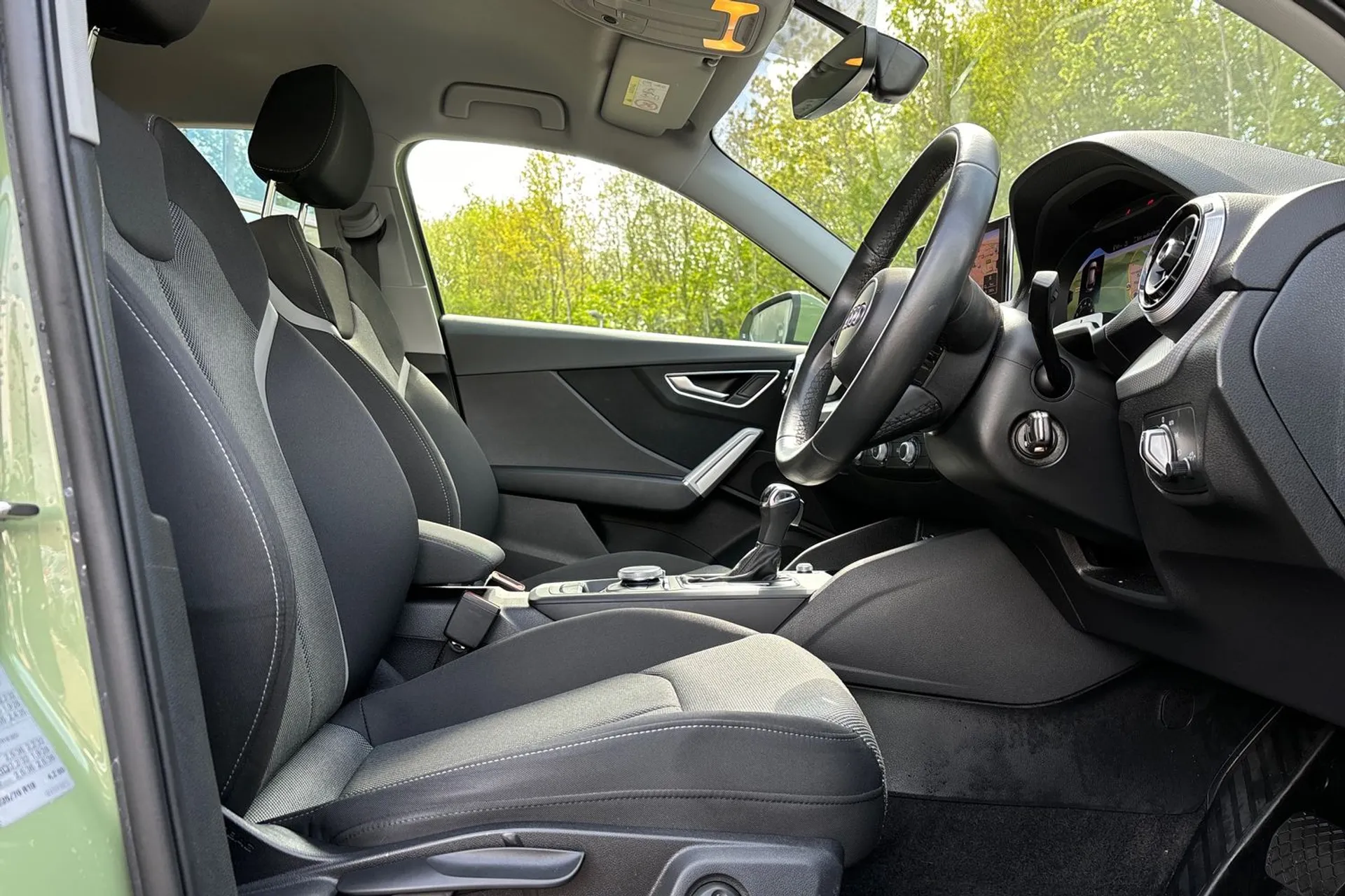 Audi Q2 thumbnail image number 24