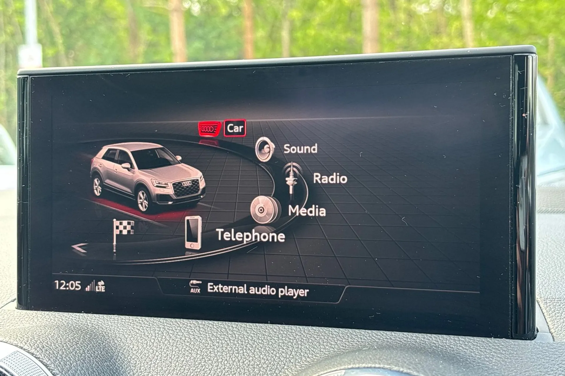 Audi Q2 thumbnail image number 38