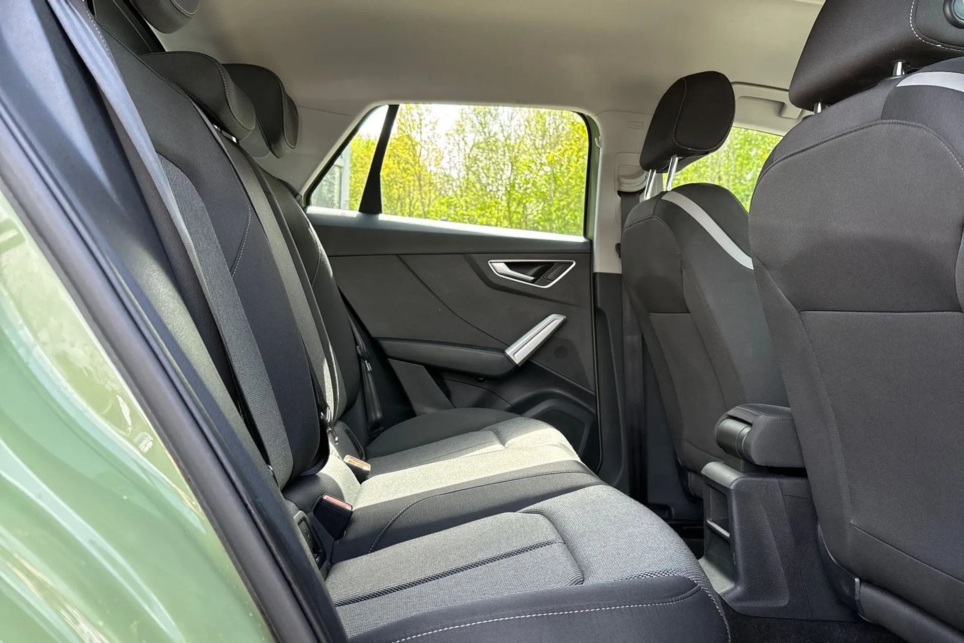 Audi Q2 thumbnail image number 21