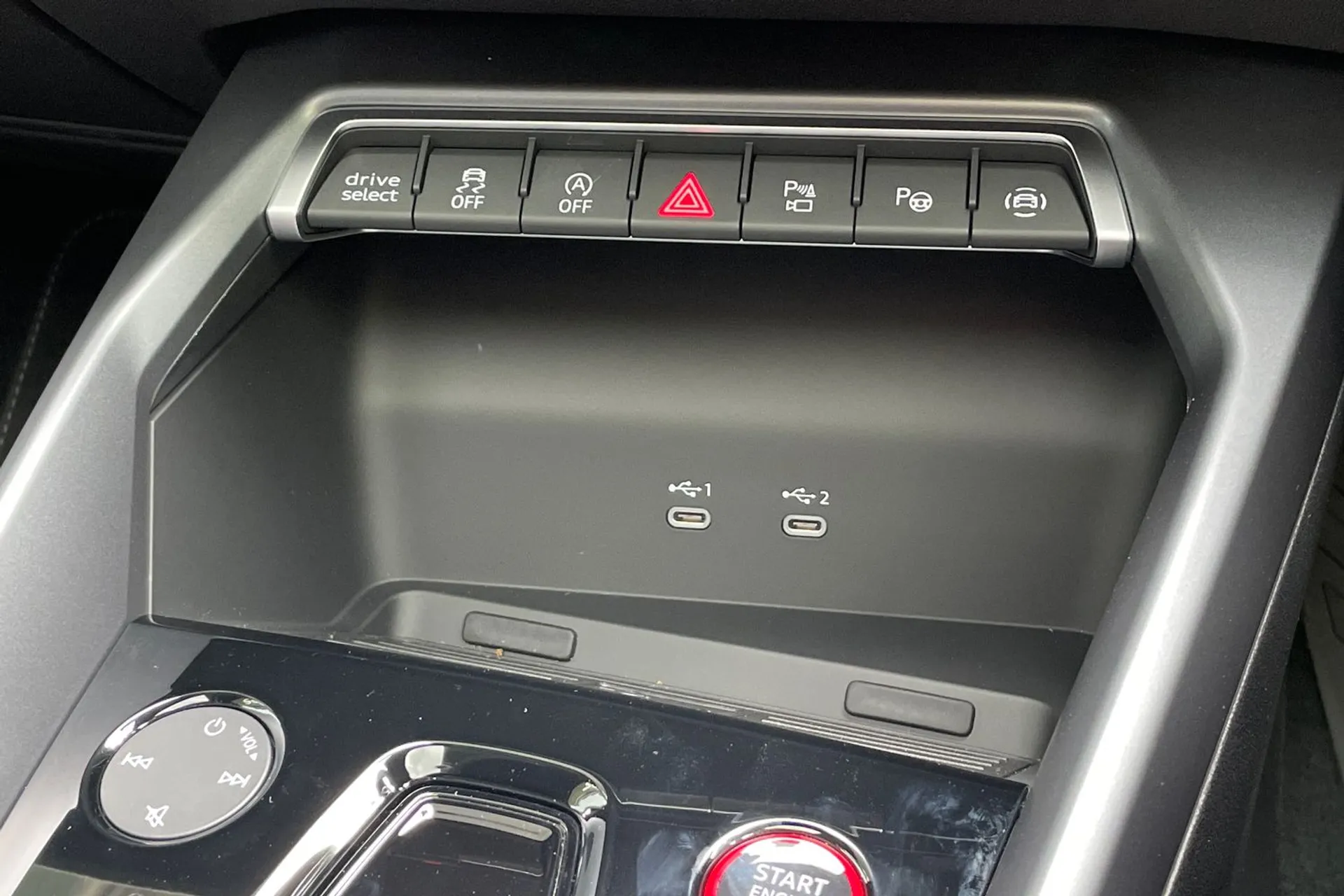 Audi A3 thumbnail image number 43