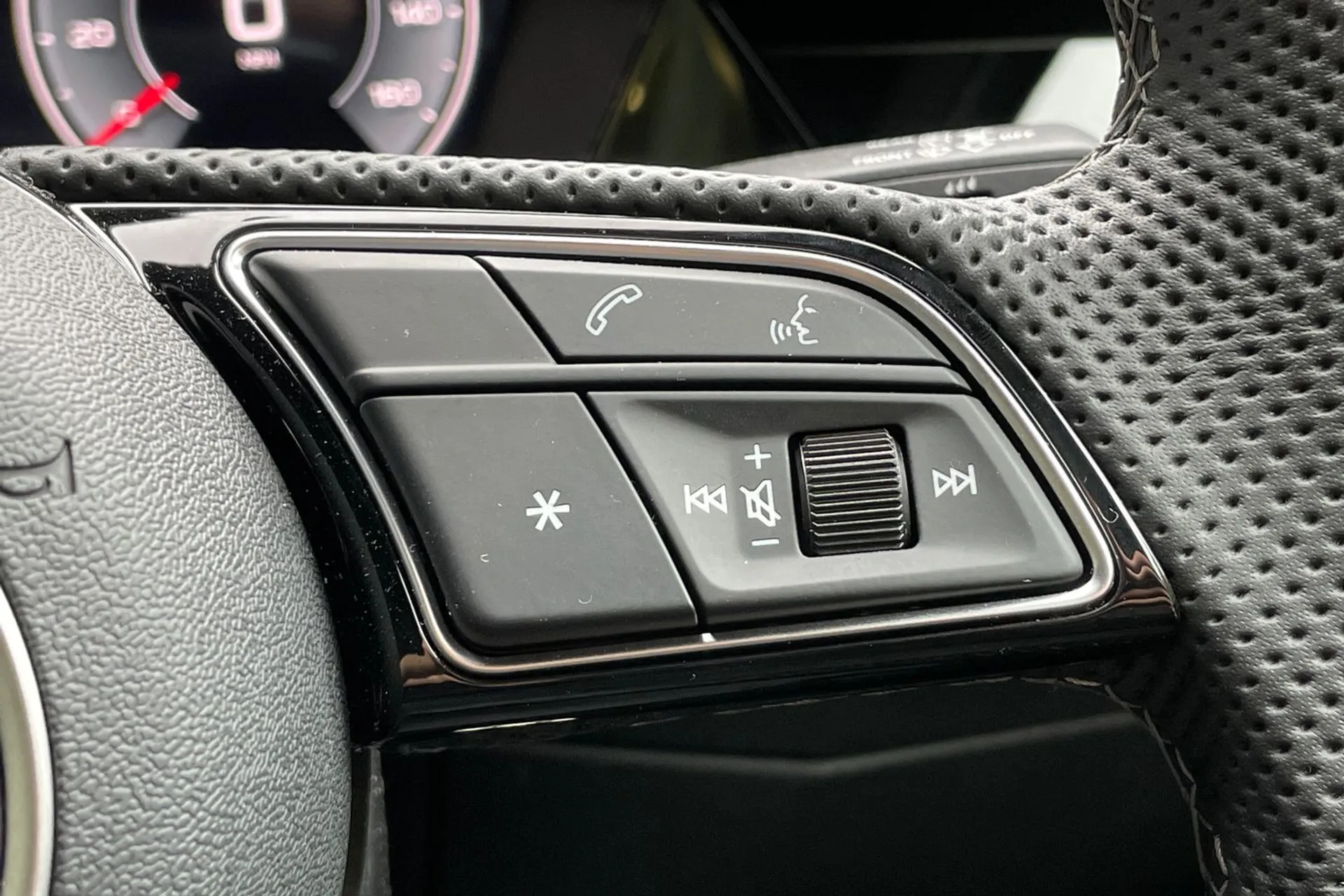 Audi A3 thumbnail image number 35