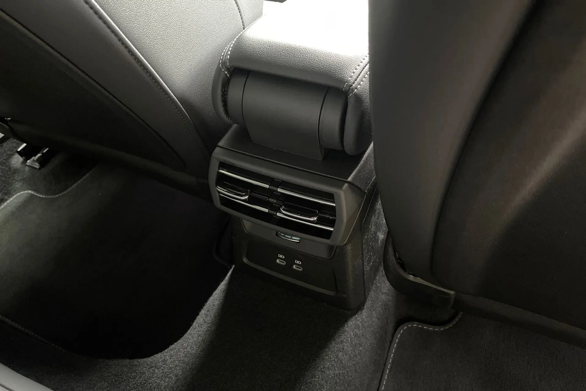 Audi A3 thumbnail image number 45