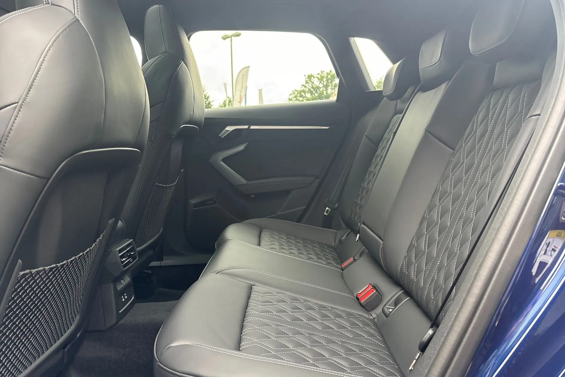 Audi S3 thumbnail image number 20