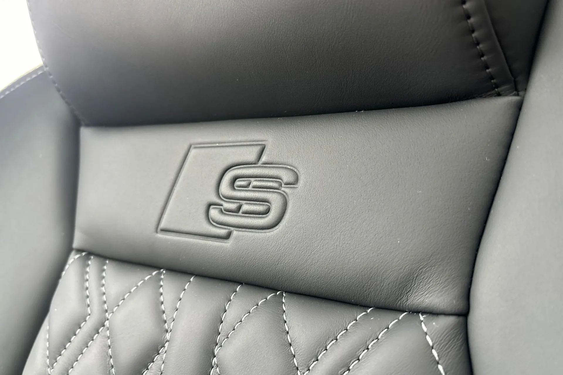 Audi S3 thumbnail image number 51