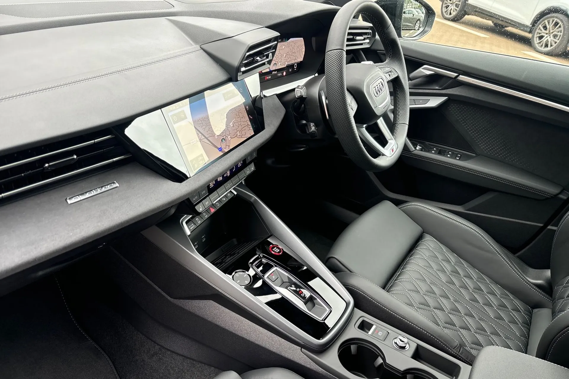 Audi S3 thumbnail image number 18