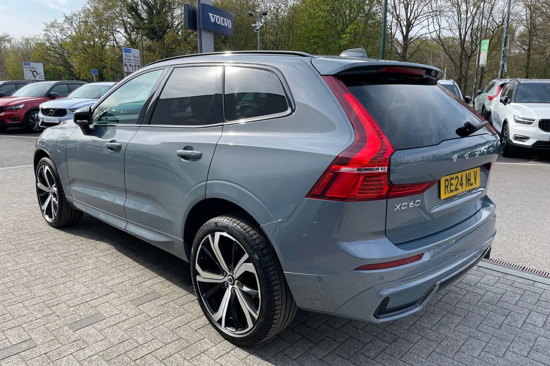 Volvo XC60 thumbnail image number 9