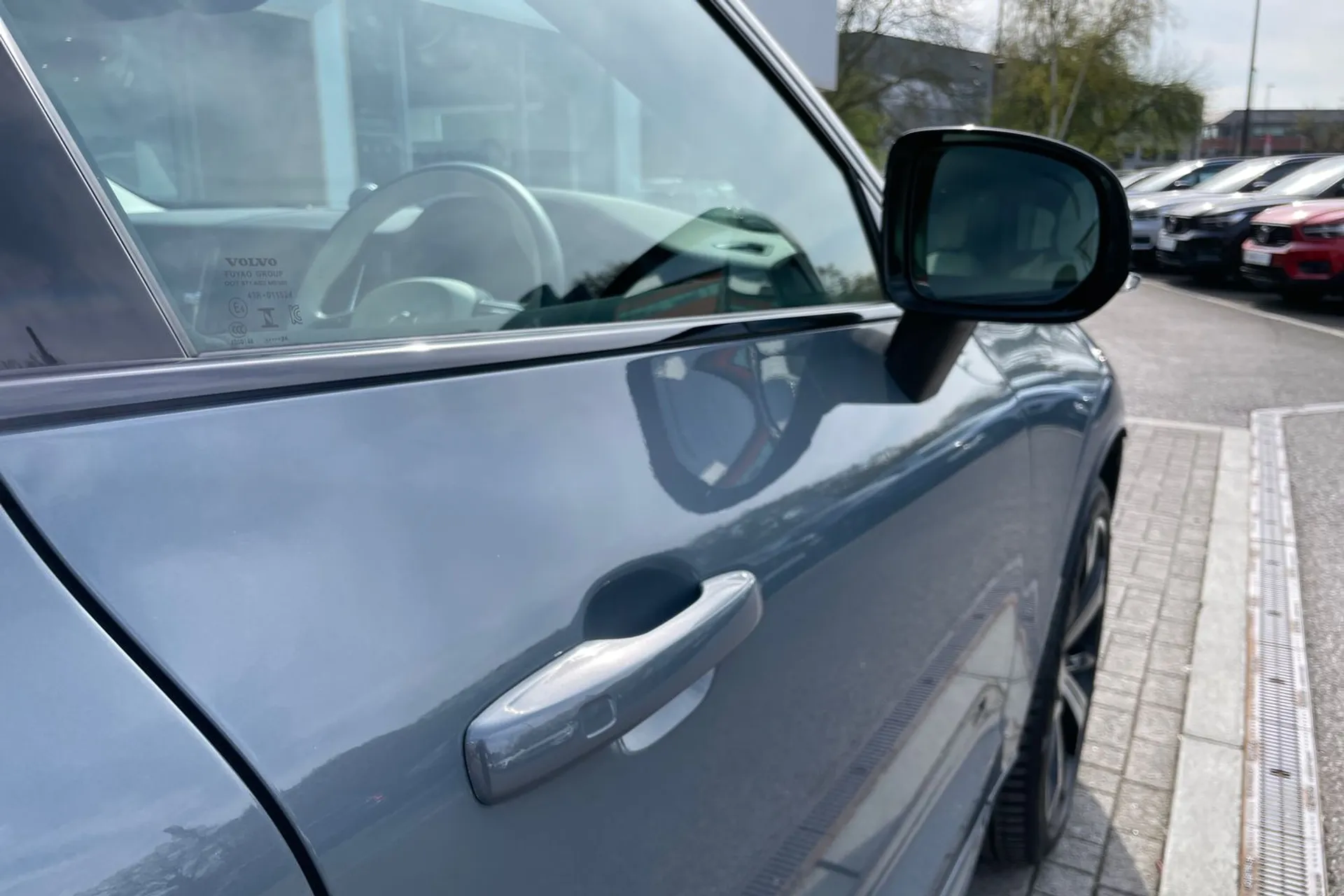 Volvo XC60 thumbnail image number 16