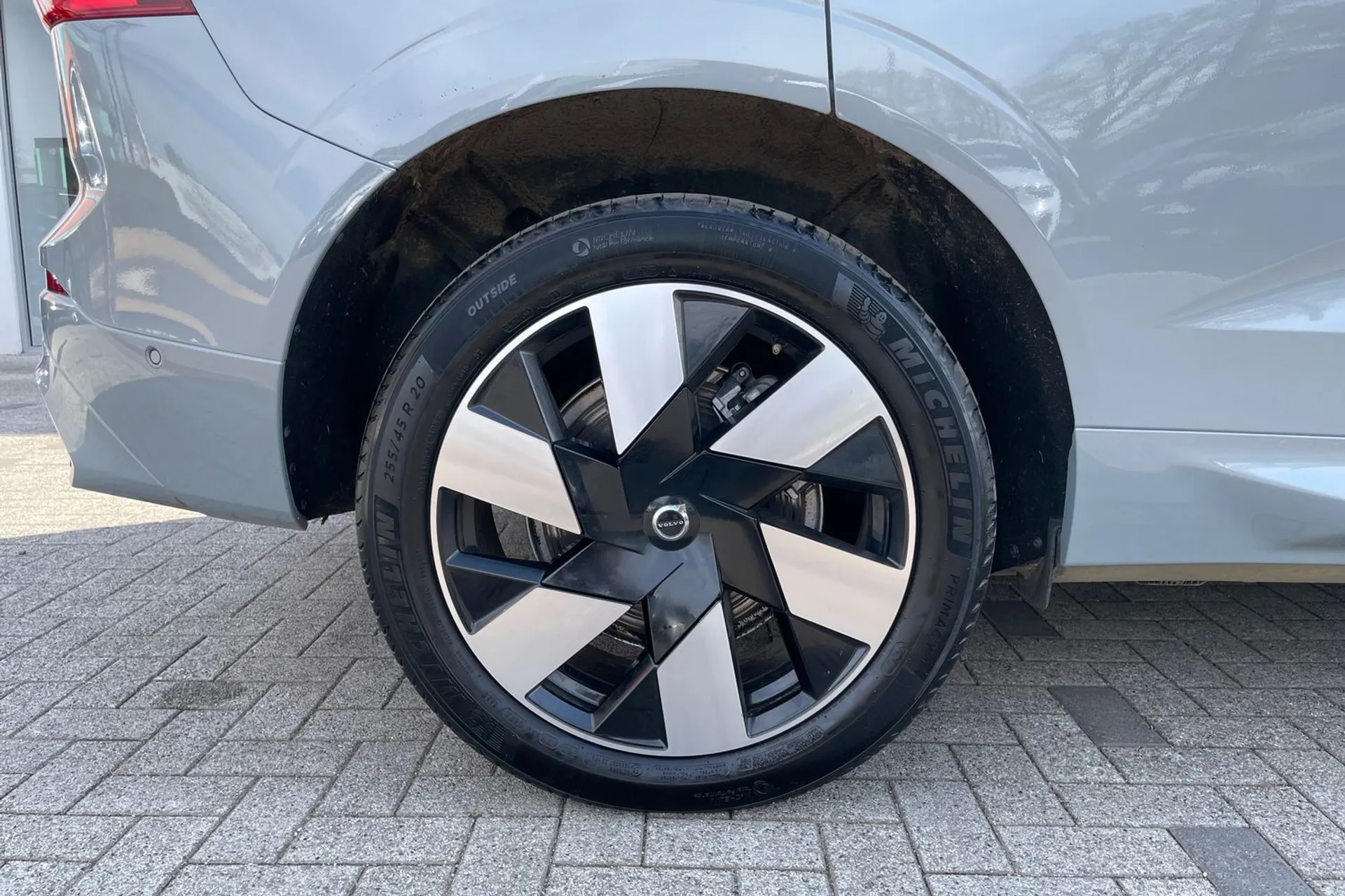 Volvo XC60 thumbnail image number 13