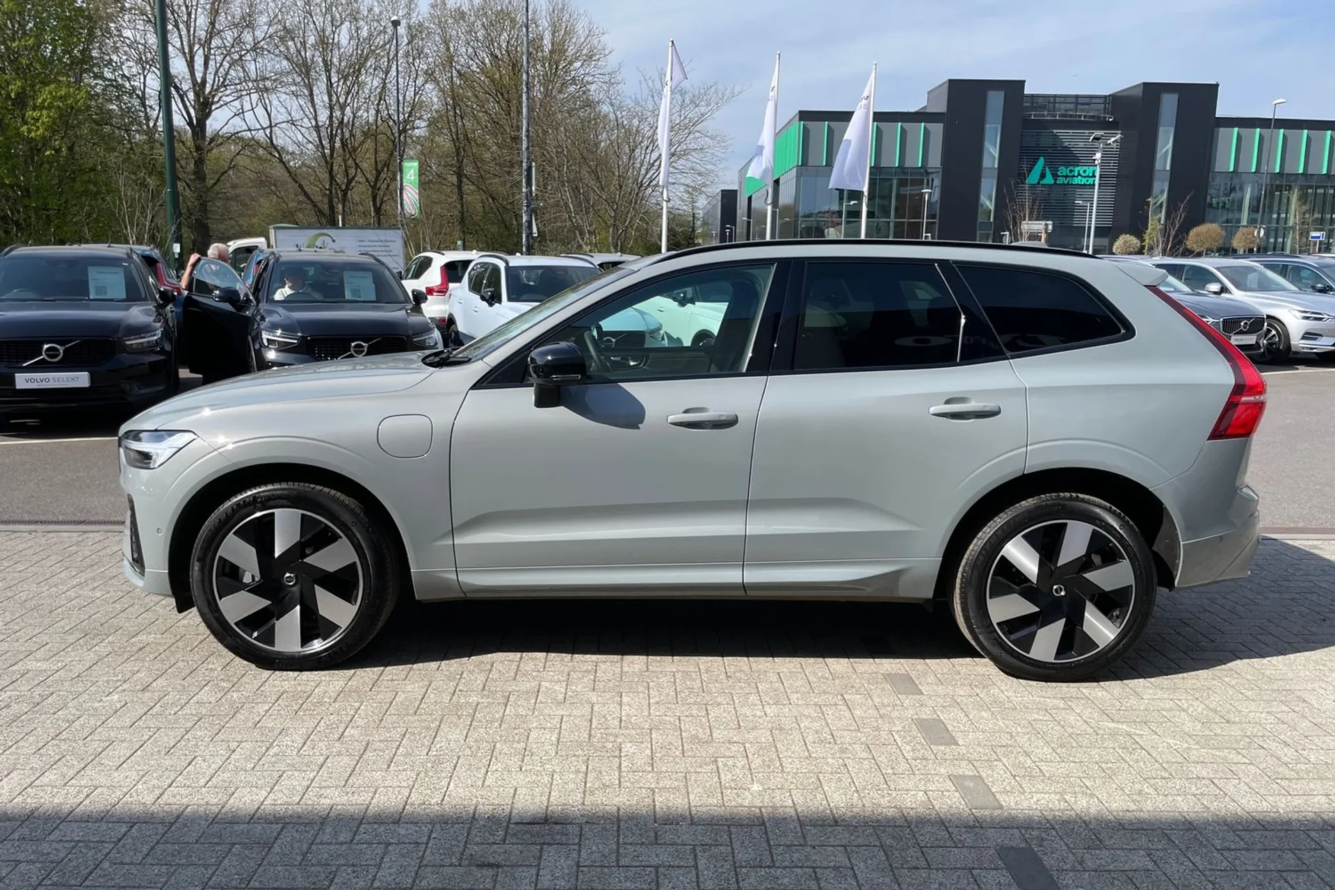 Volvo XC60 thumbnail image number 10