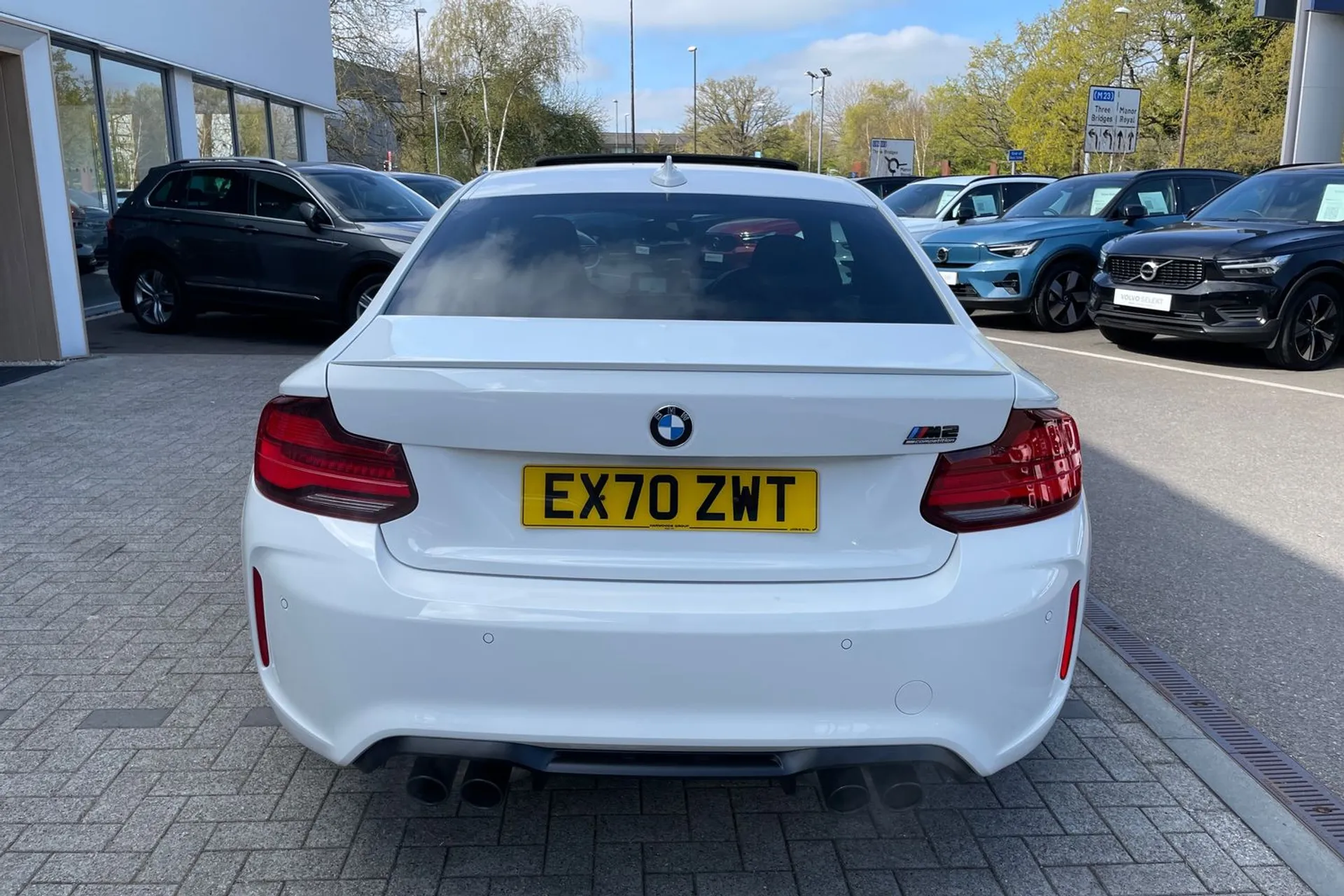 BMW M2 thumbnail image number 9