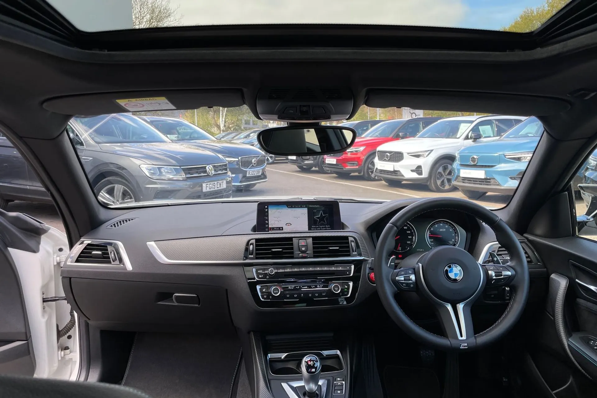 BMW M2 thumbnail image number 3