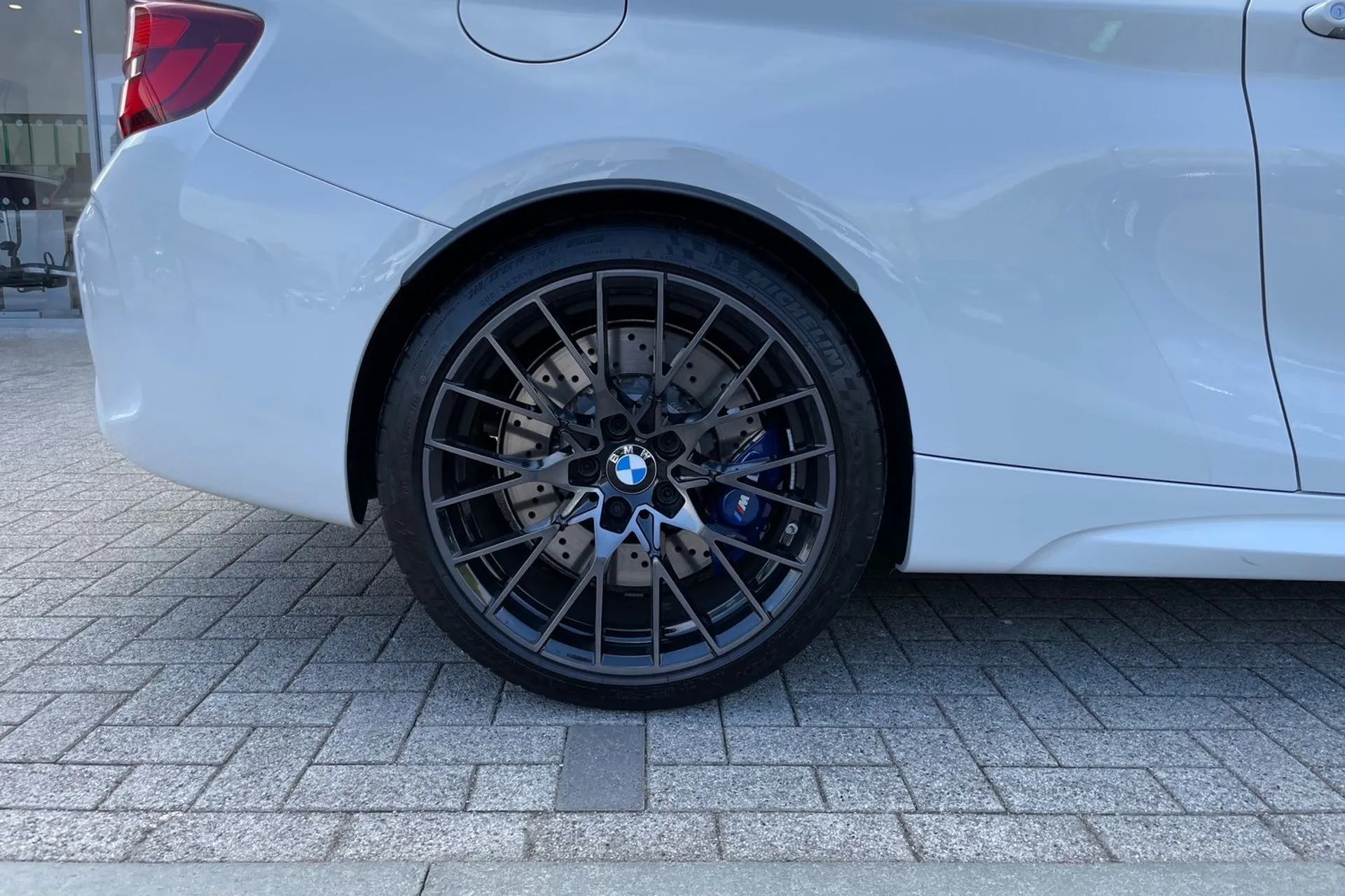 BMW M2 thumbnail image number 16