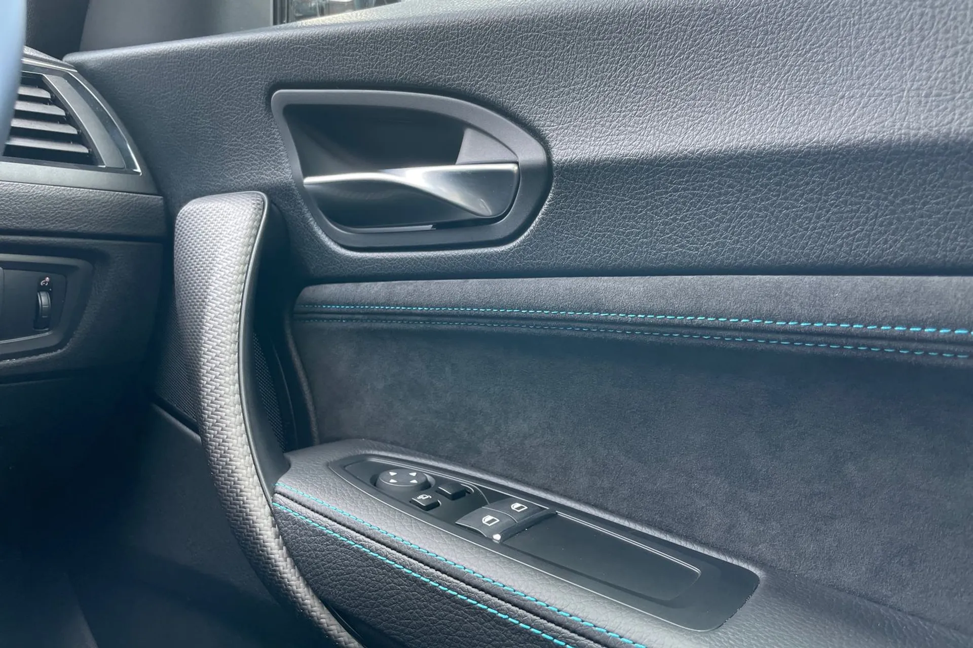 BMW M2 thumbnail image number 46