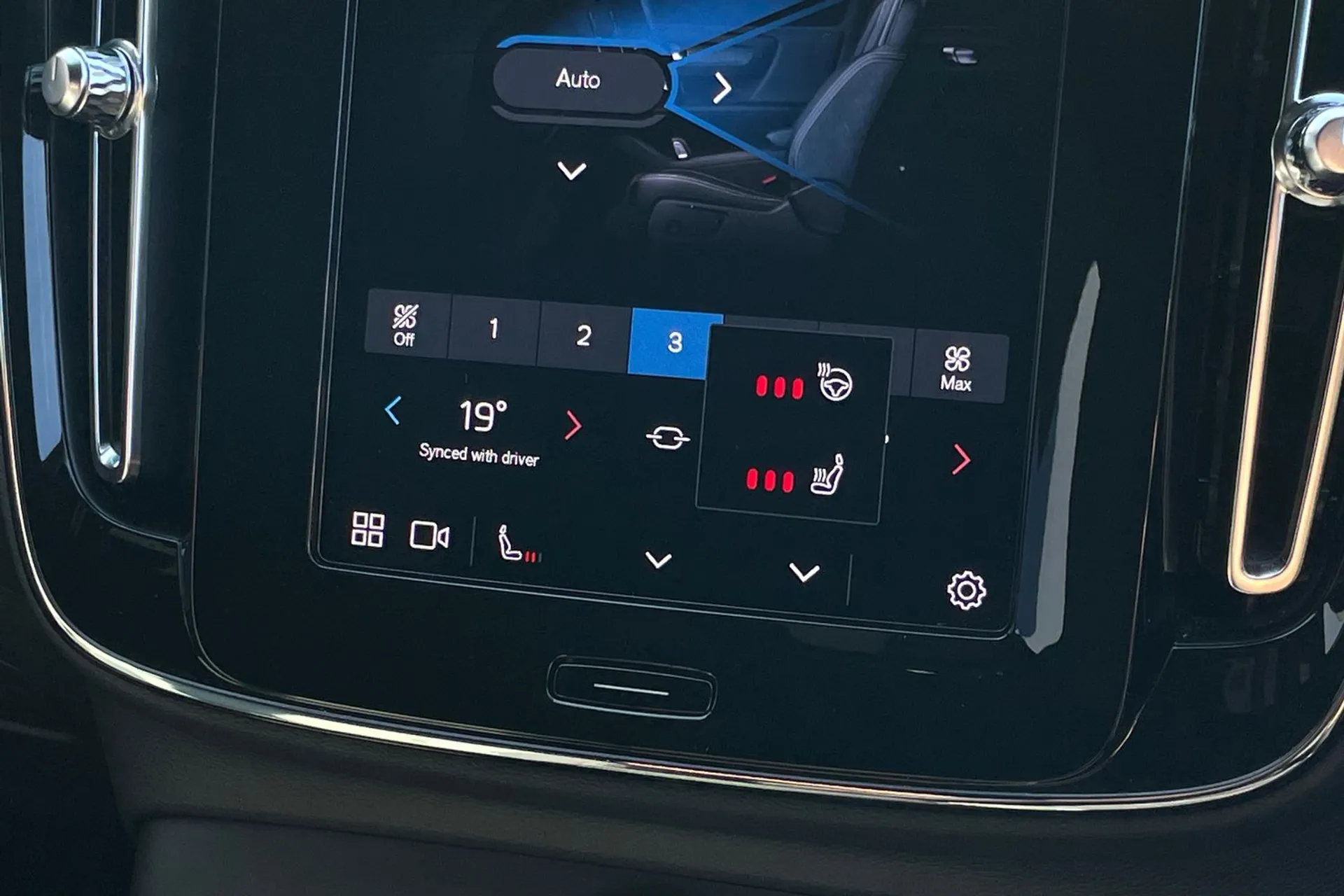 Volvo XC40 thumbnail image number 40