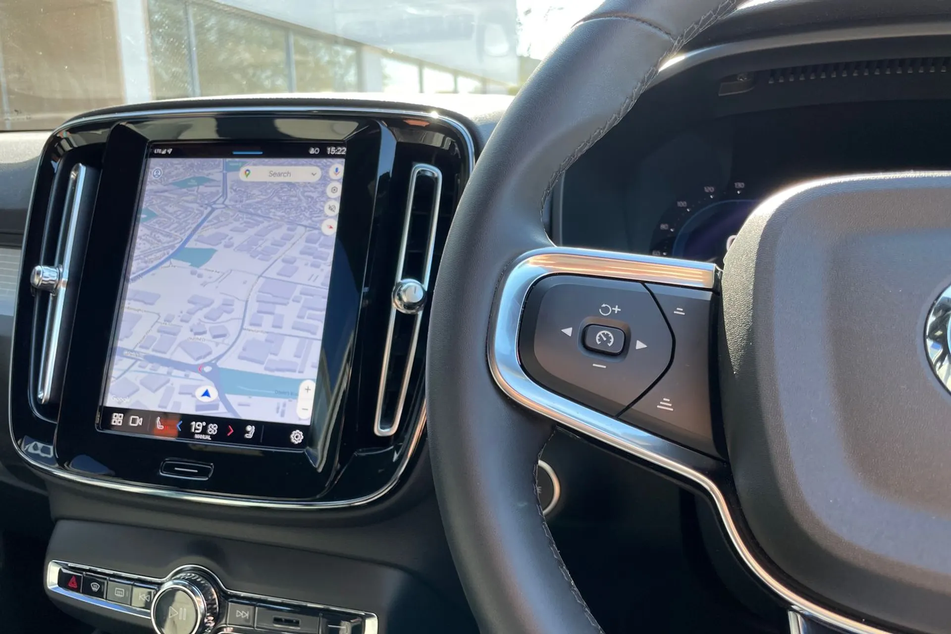 Volvo XC40 thumbnail image number 35