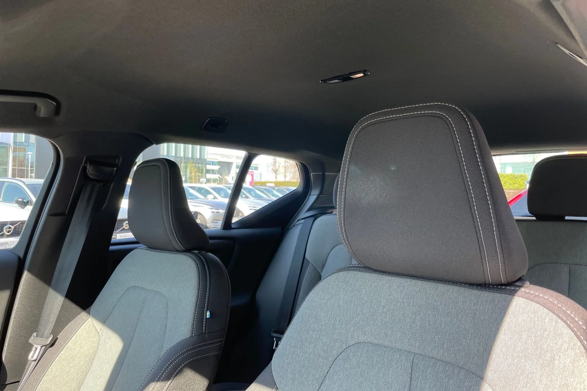 Volvo XC40 thumbnail image number 28