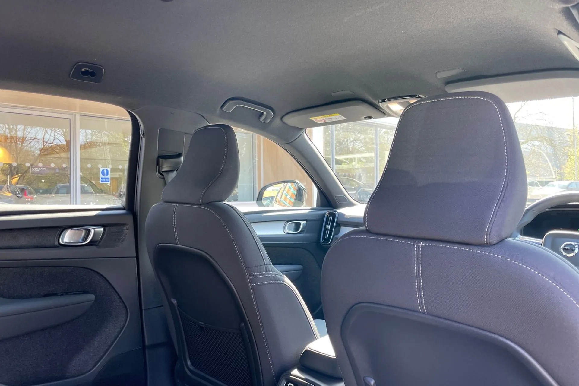 Volvo XC40 thumbnail image number 27
