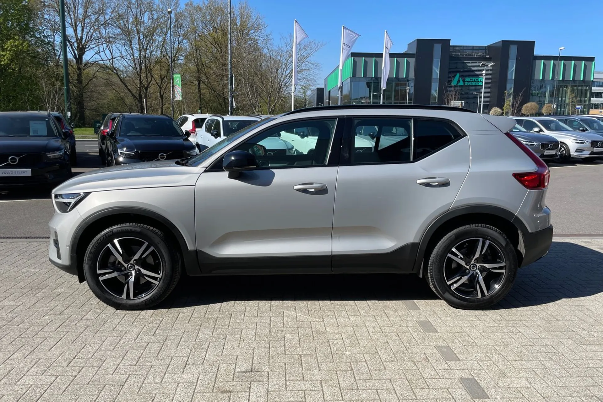 Volvo XC40 thumbnail image number 10
