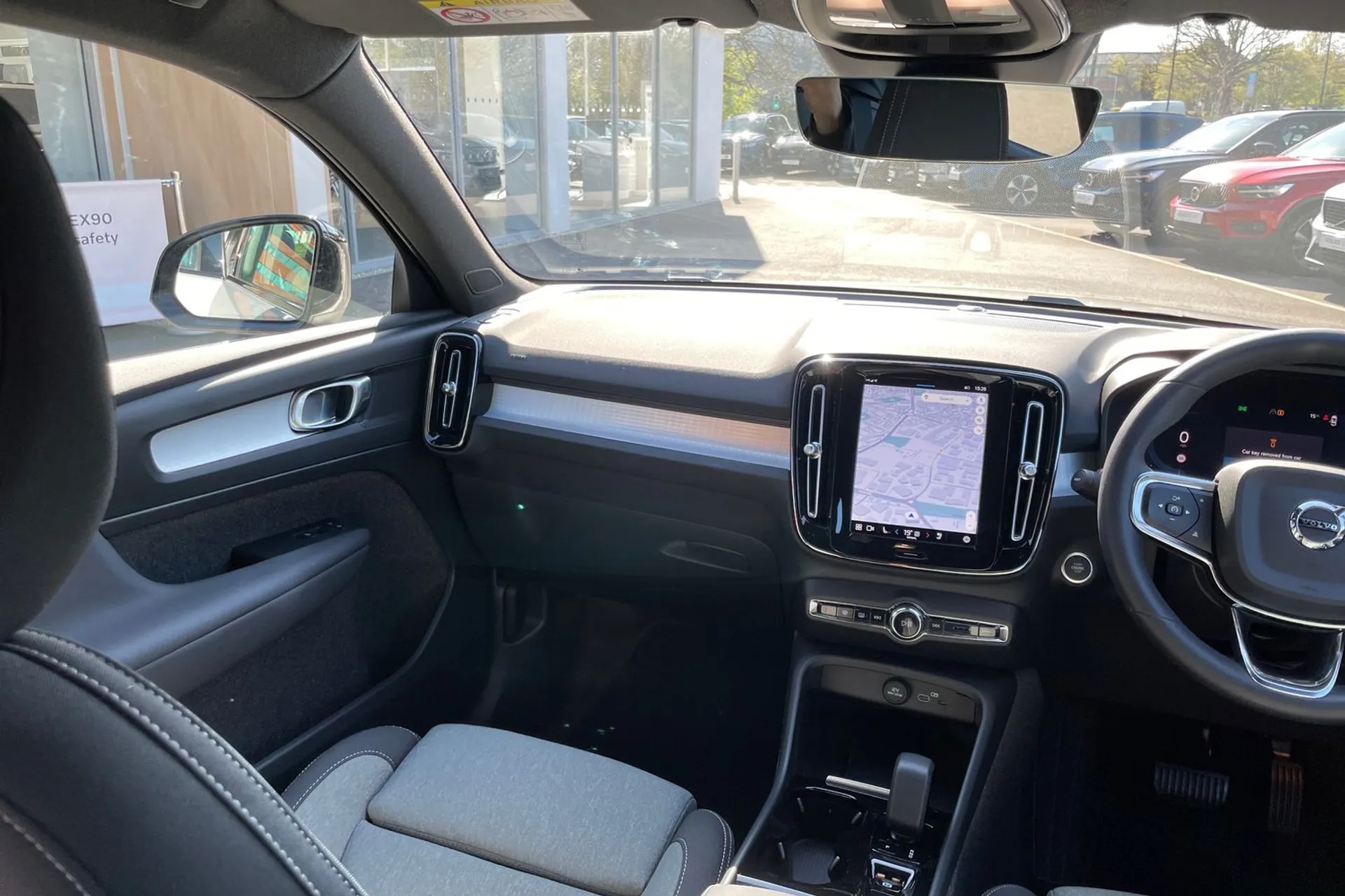 Volvo XC40 thumbnail image number 31