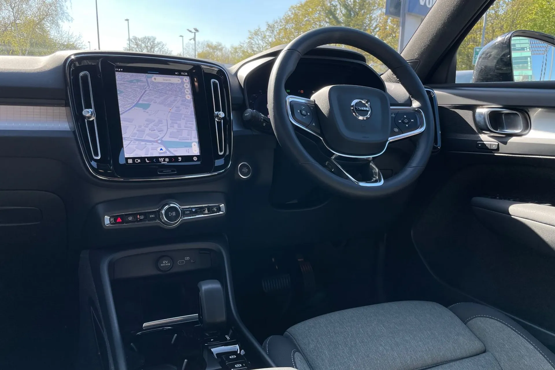 Volvo XC40 thumbnail image number 34