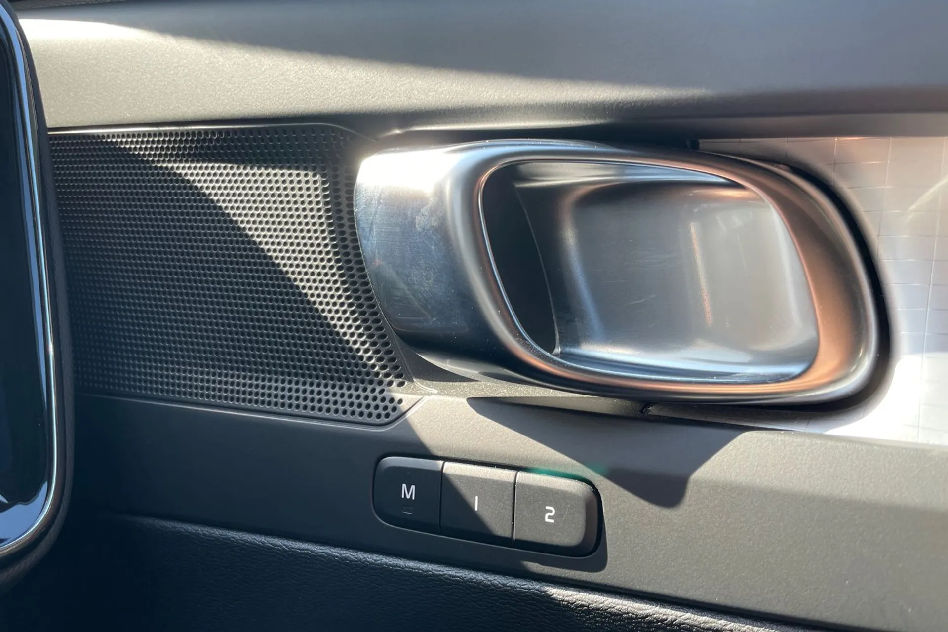 Volvo XC40 thumbnail image number 43