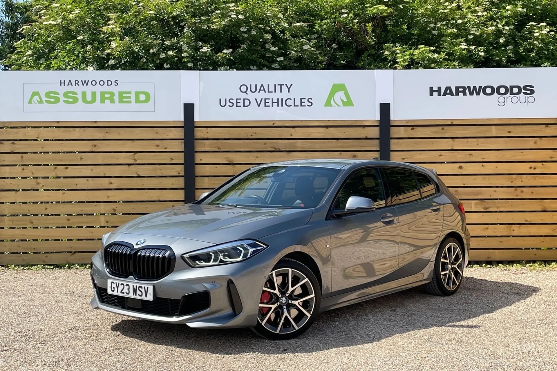 BMW 1 SERIES thumbnail image number 12