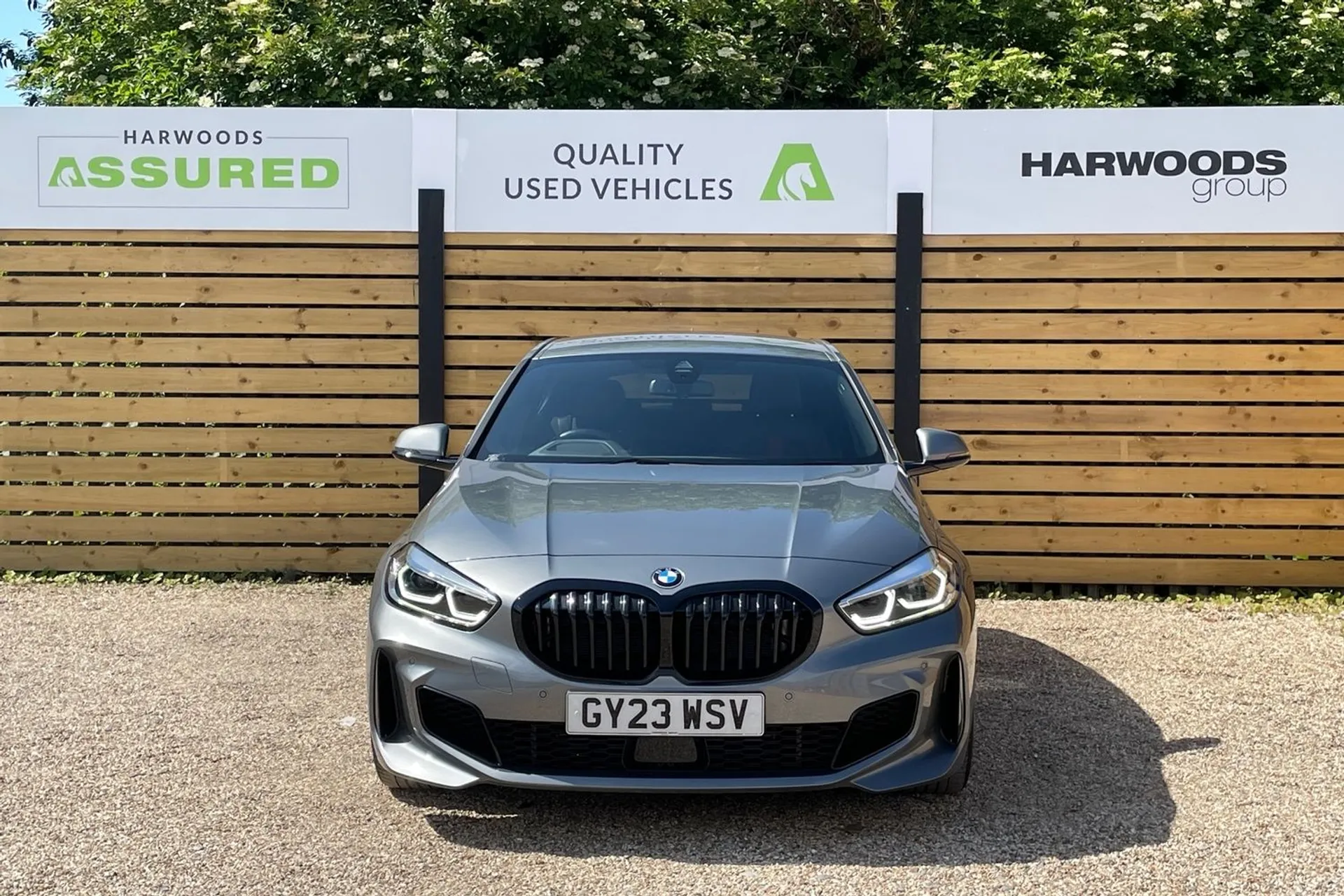 BMW 1 SERIES thumbnail image number 13