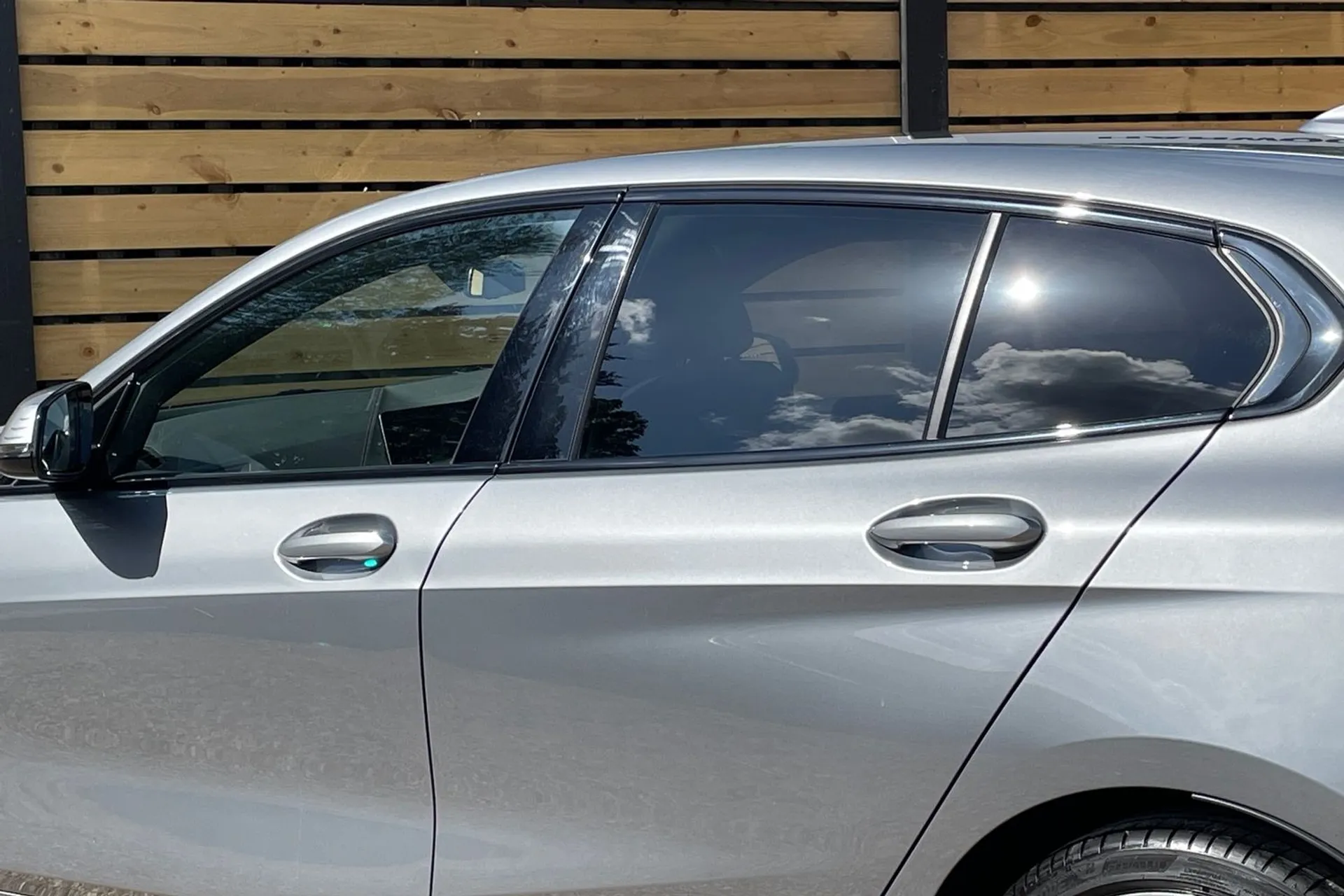BMW 1 SERIES thumbnail image number 15