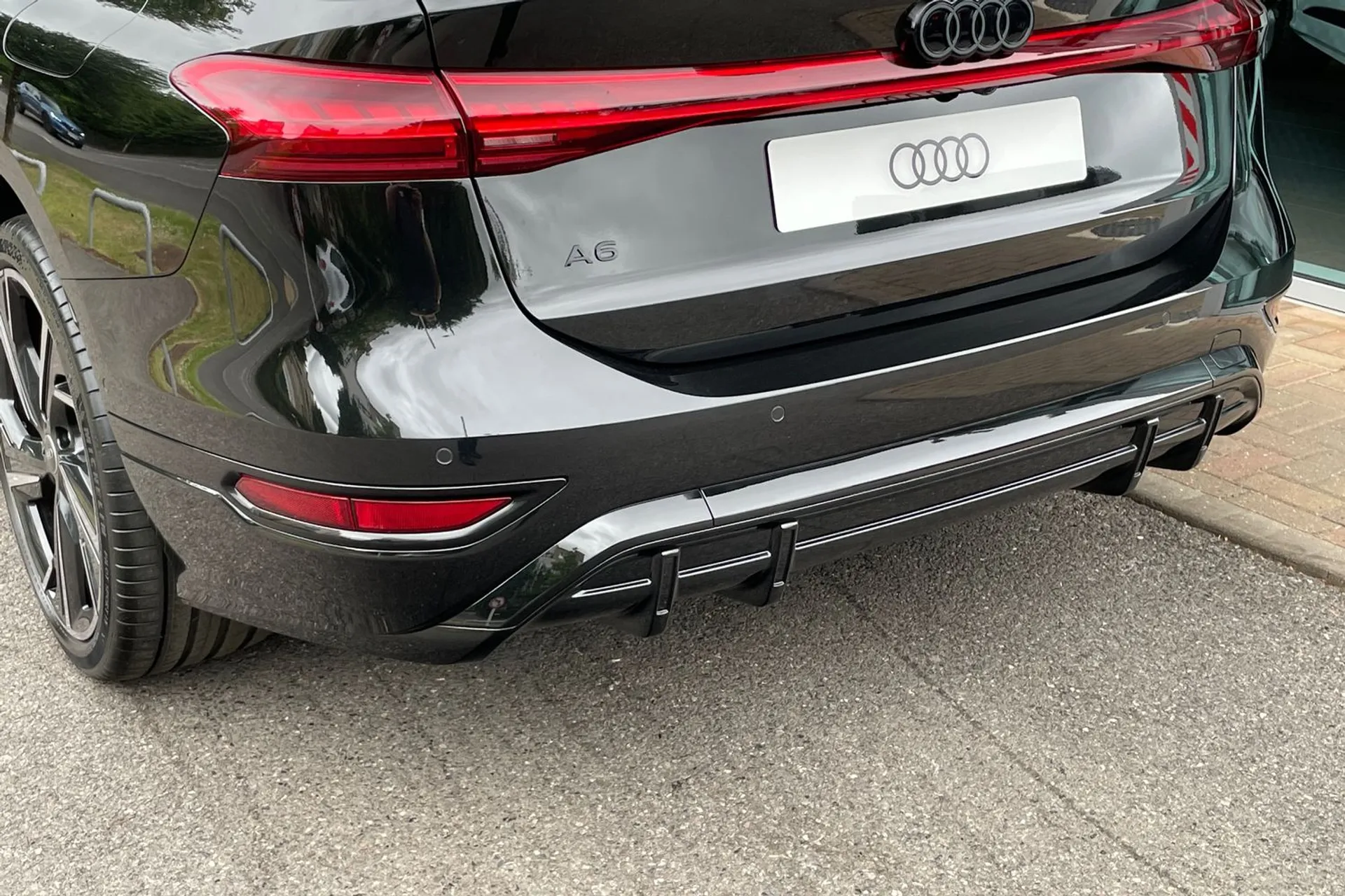 Audi A6 e-tron Sportback thumbnail image number 16