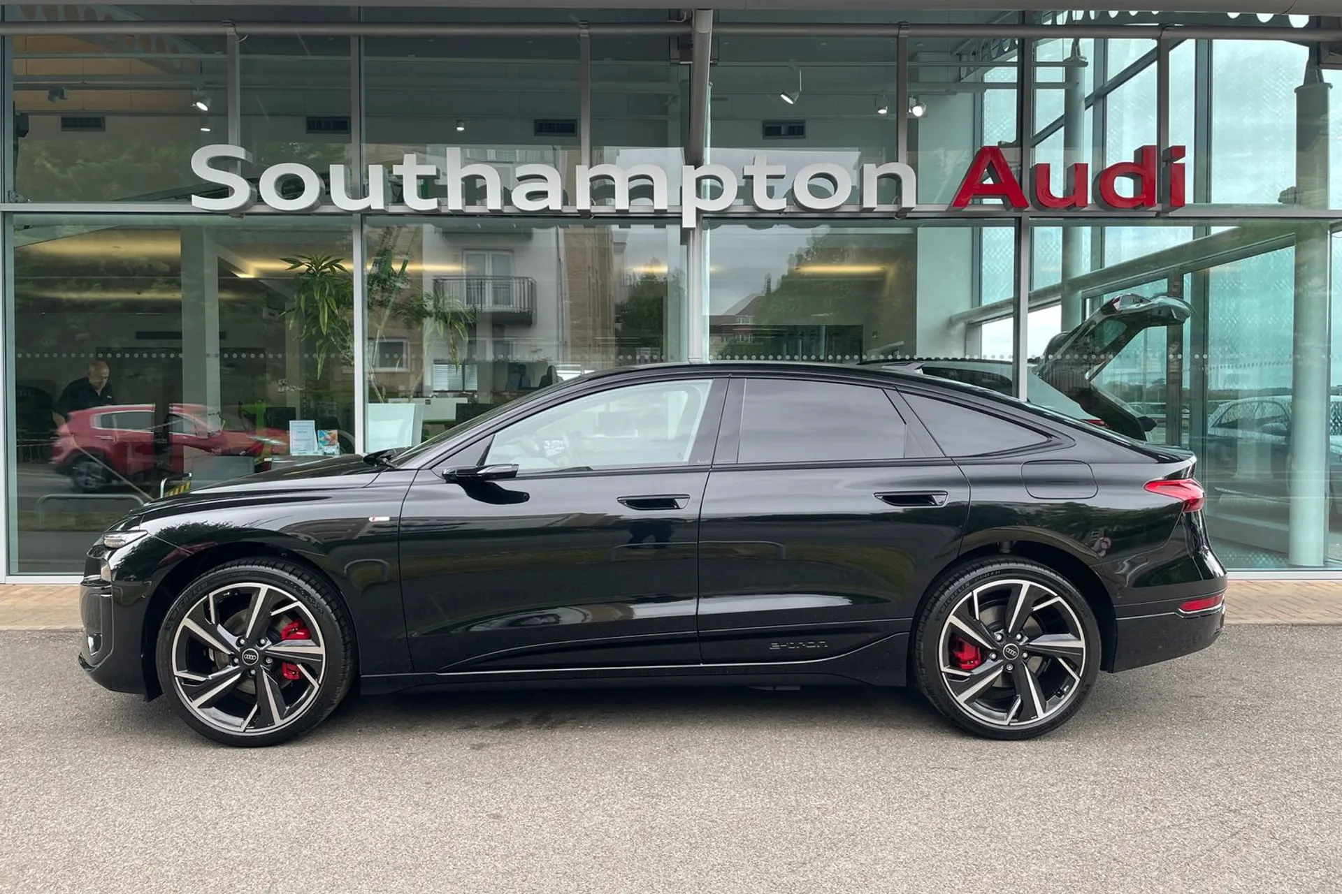 Audi A6 e-tron Sportback thumbnail image number 8