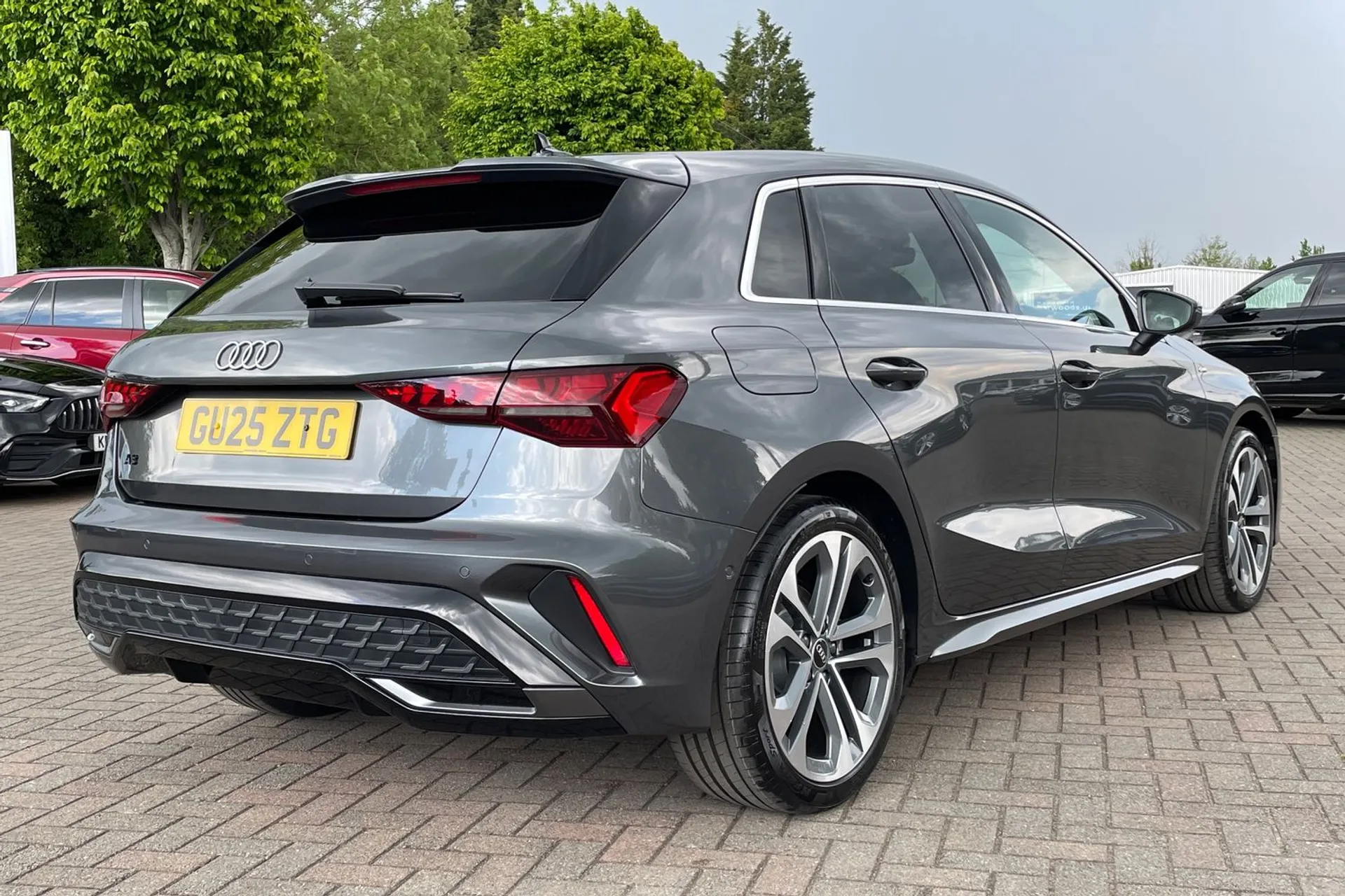 Audi A3 thumbnail image number 10