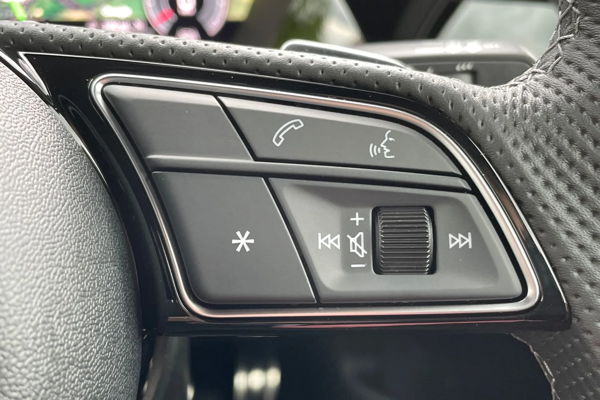 Audi A3 thumbnail image number 36