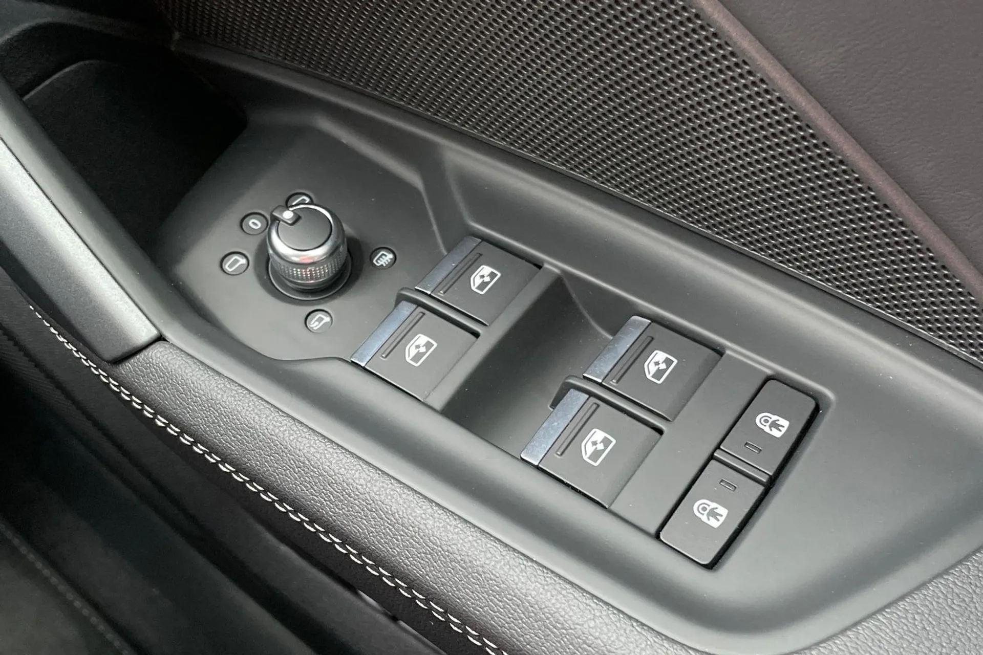 Audi A3 thumbnail image number 39