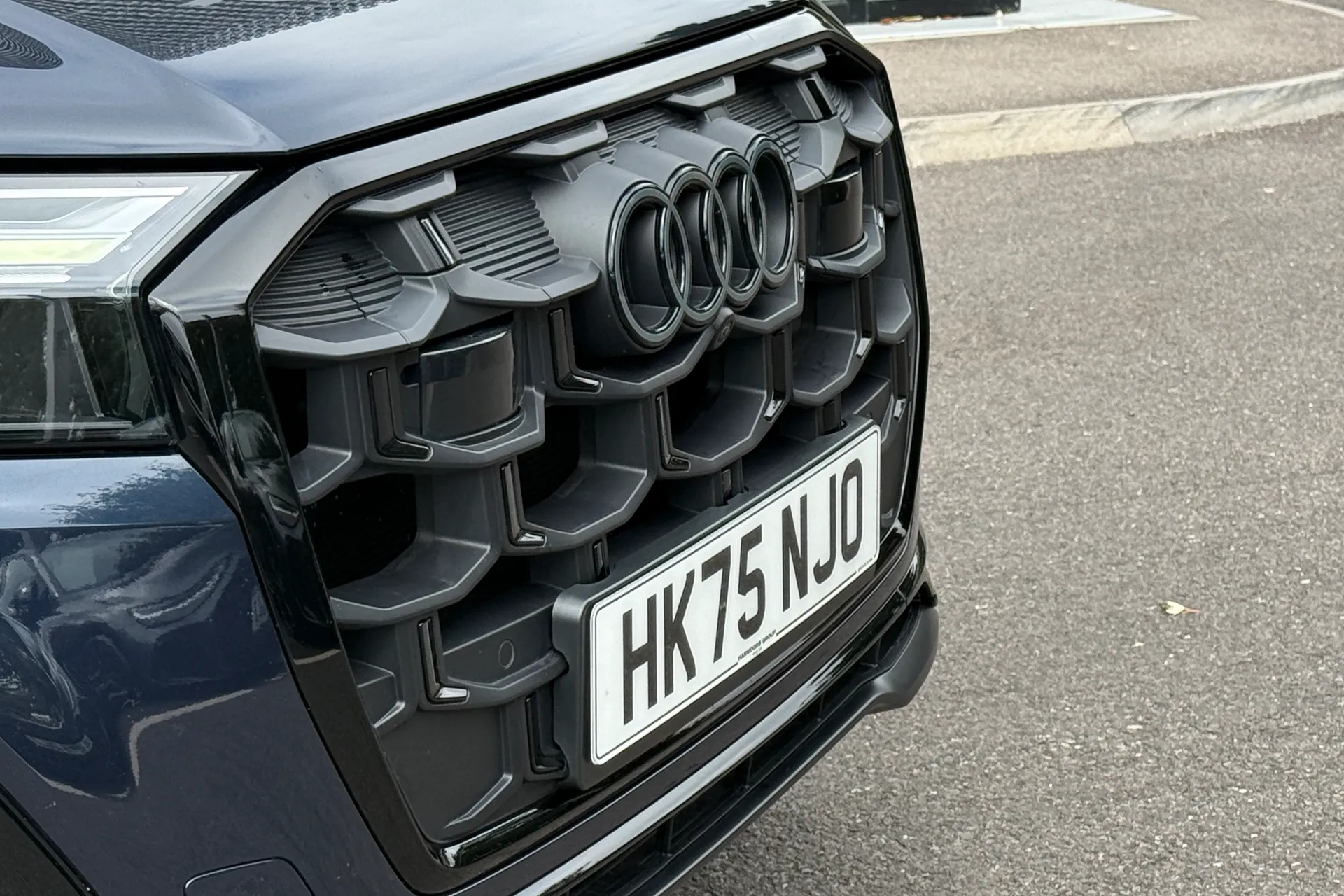 Audi Q7 thumbnail image number 21