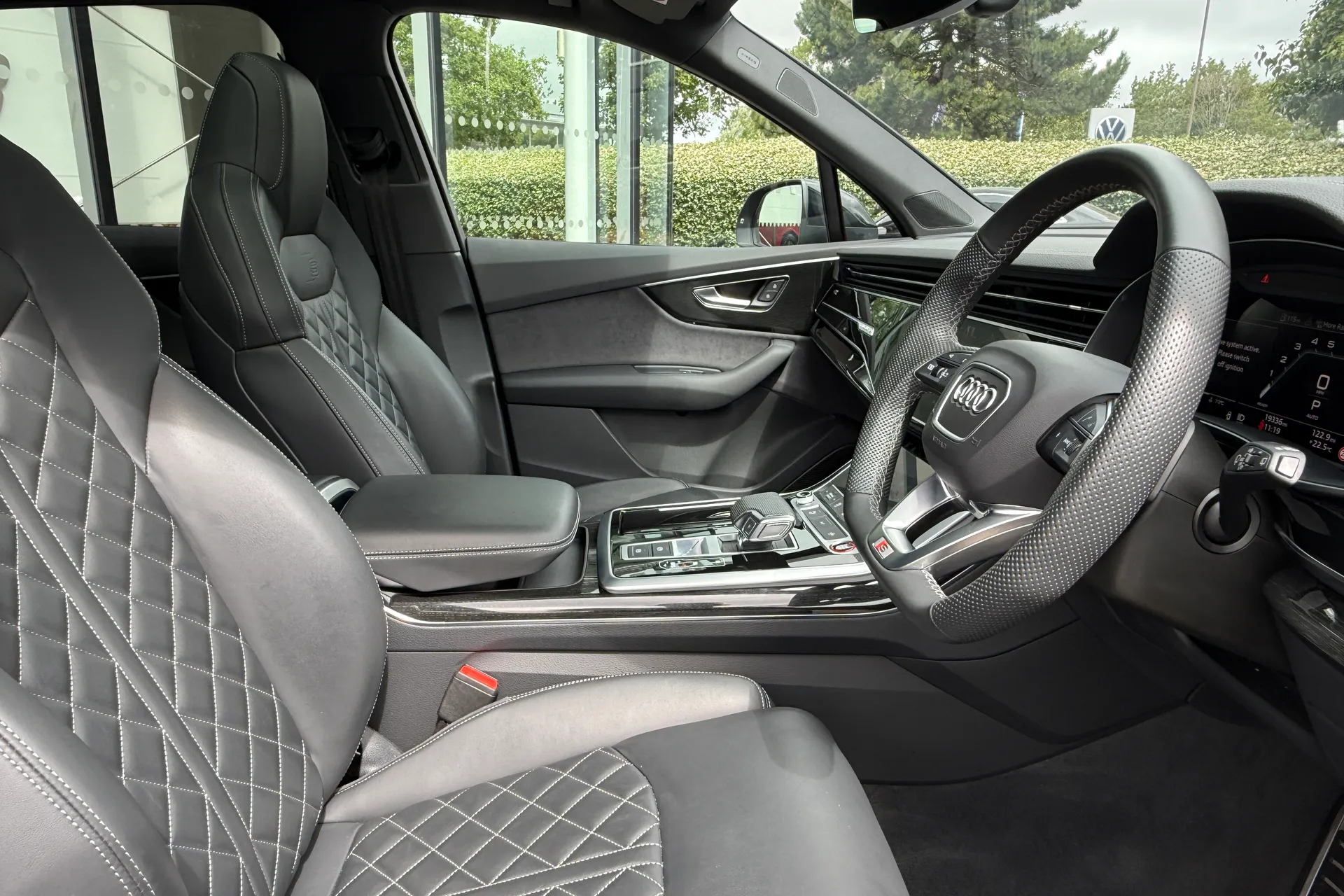 Audi Q7 thumbnail image number 46