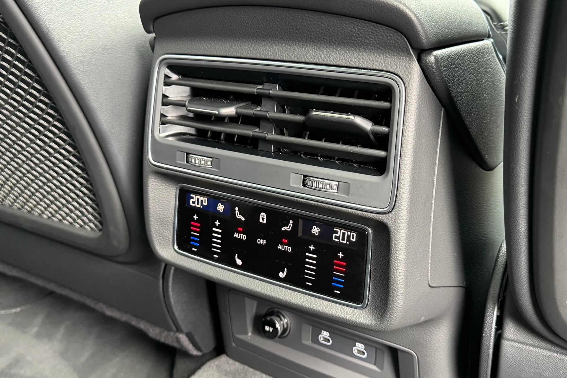 Audi Q7 thumbnail image number 54