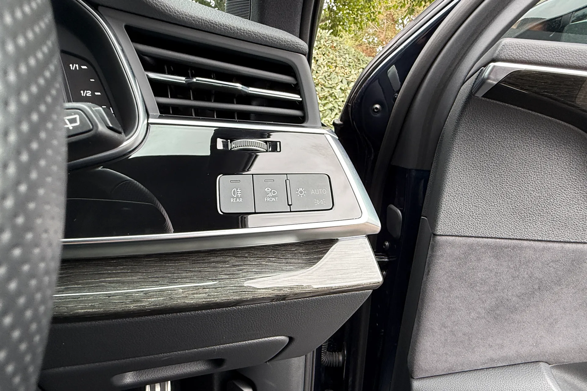 Audi Q7 thumbnail image number 65
