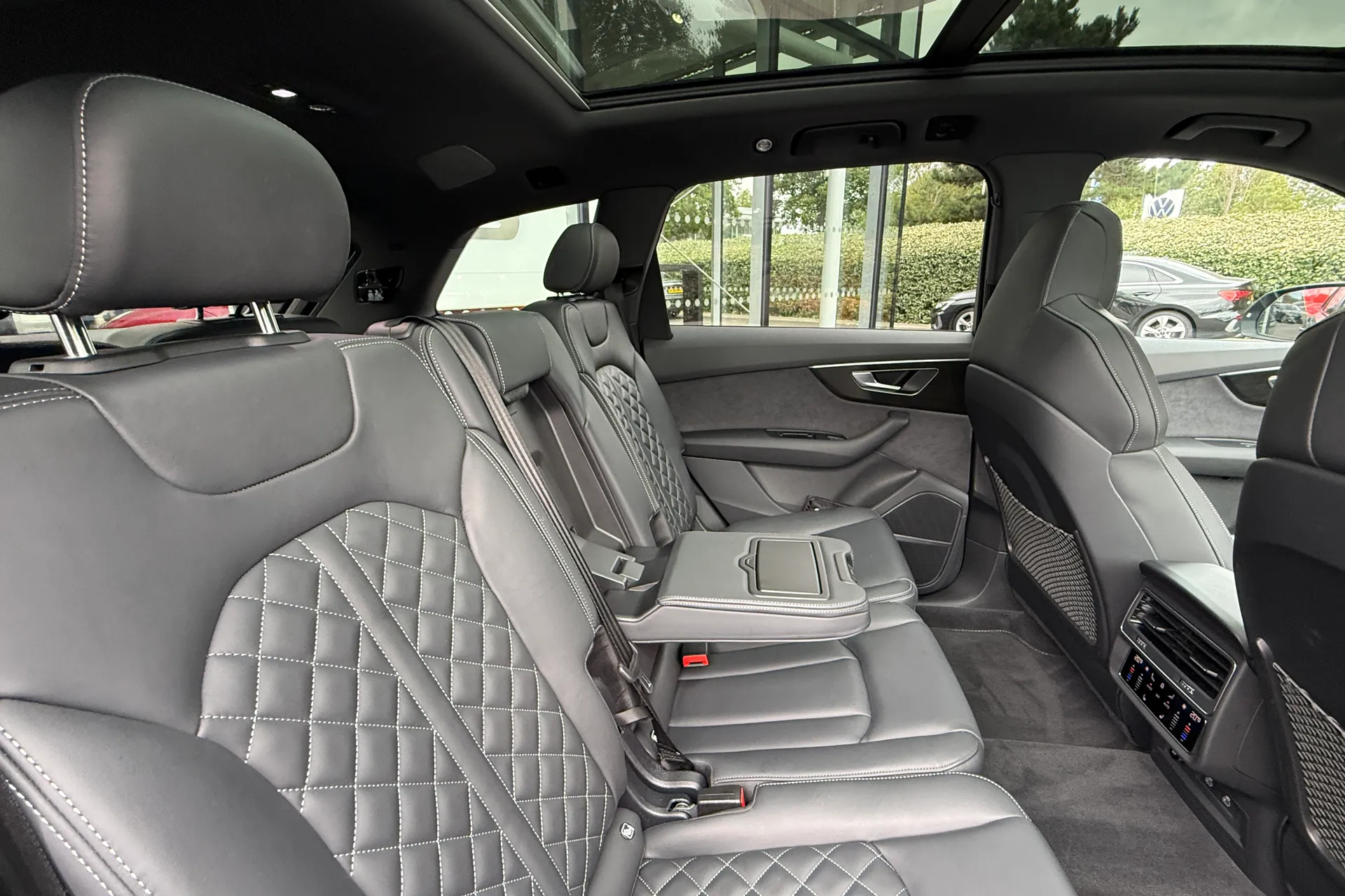 Audi Q7 thumbnail image number 53