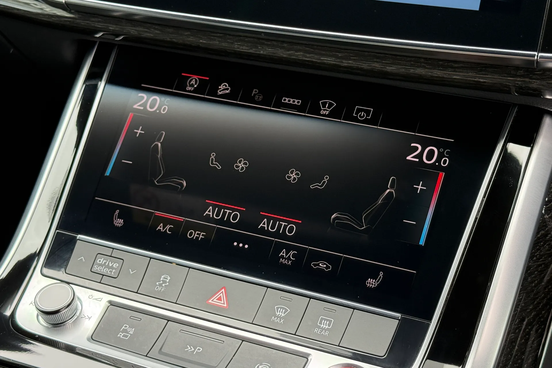 Audi Q7 thumbnail image number 23