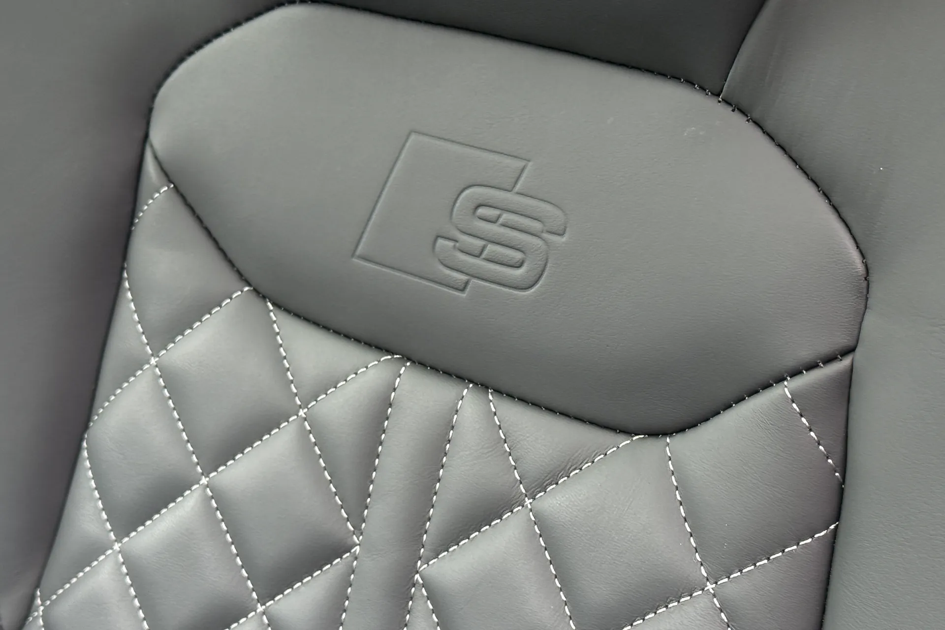 Audi Q7 thumbnail image number 41