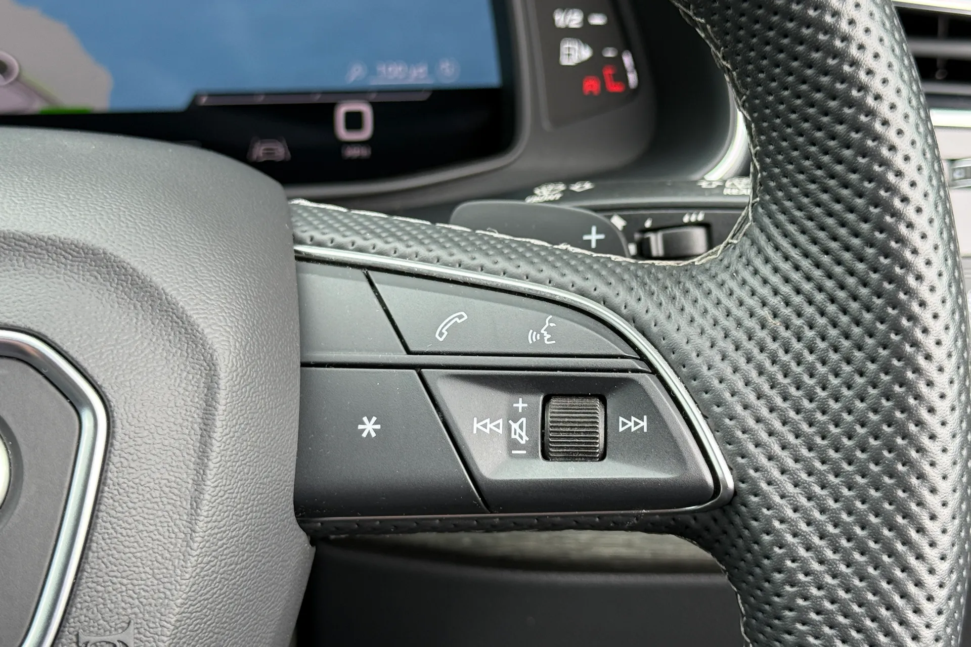 Audi Q7 thumbnail image number 64
