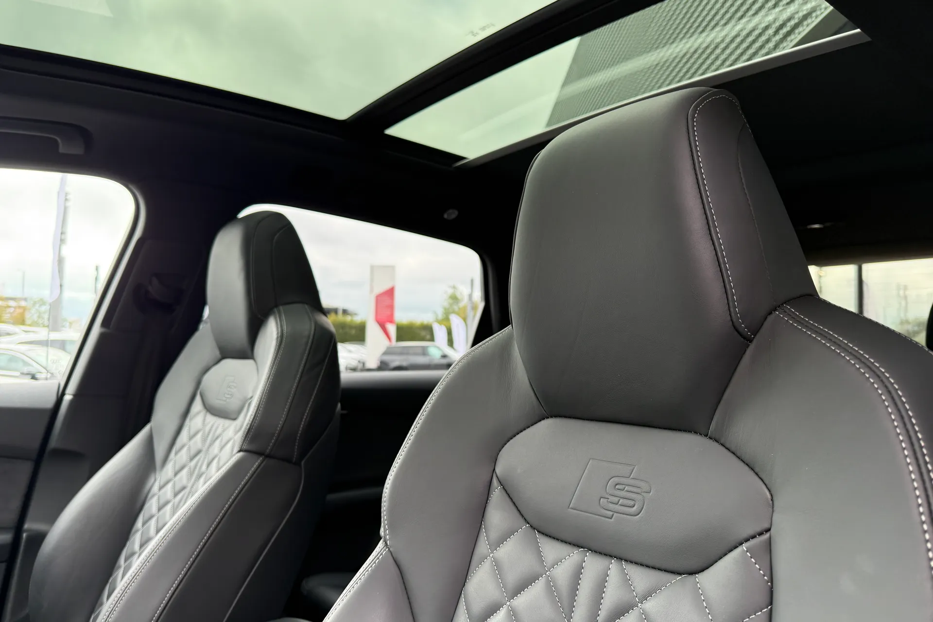 Audi Q7 thumbnail image number 26