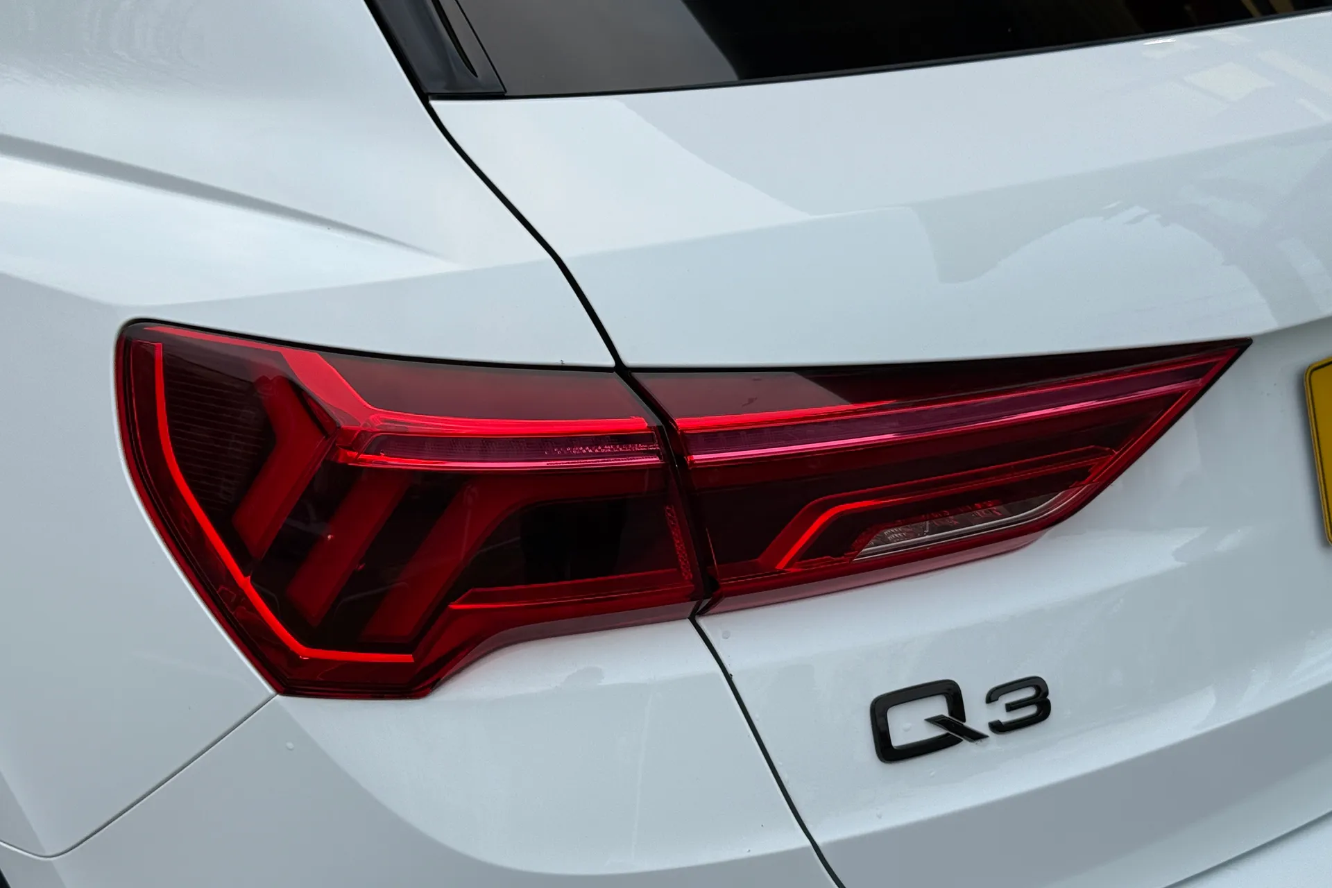 Audi Q3 thumbnail image number 48