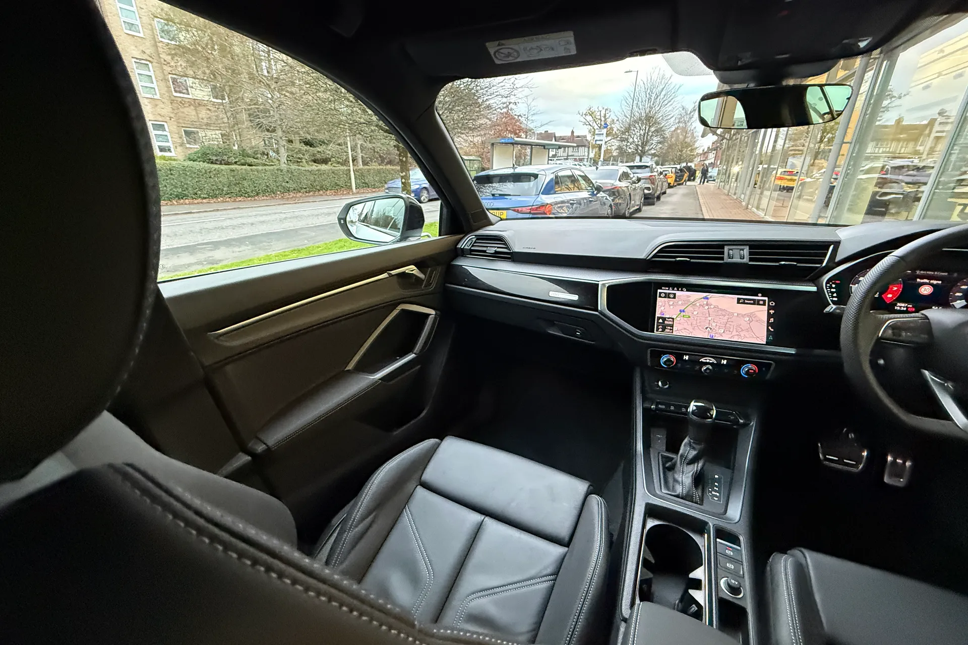 Audi Q3 thumbnail image number 43