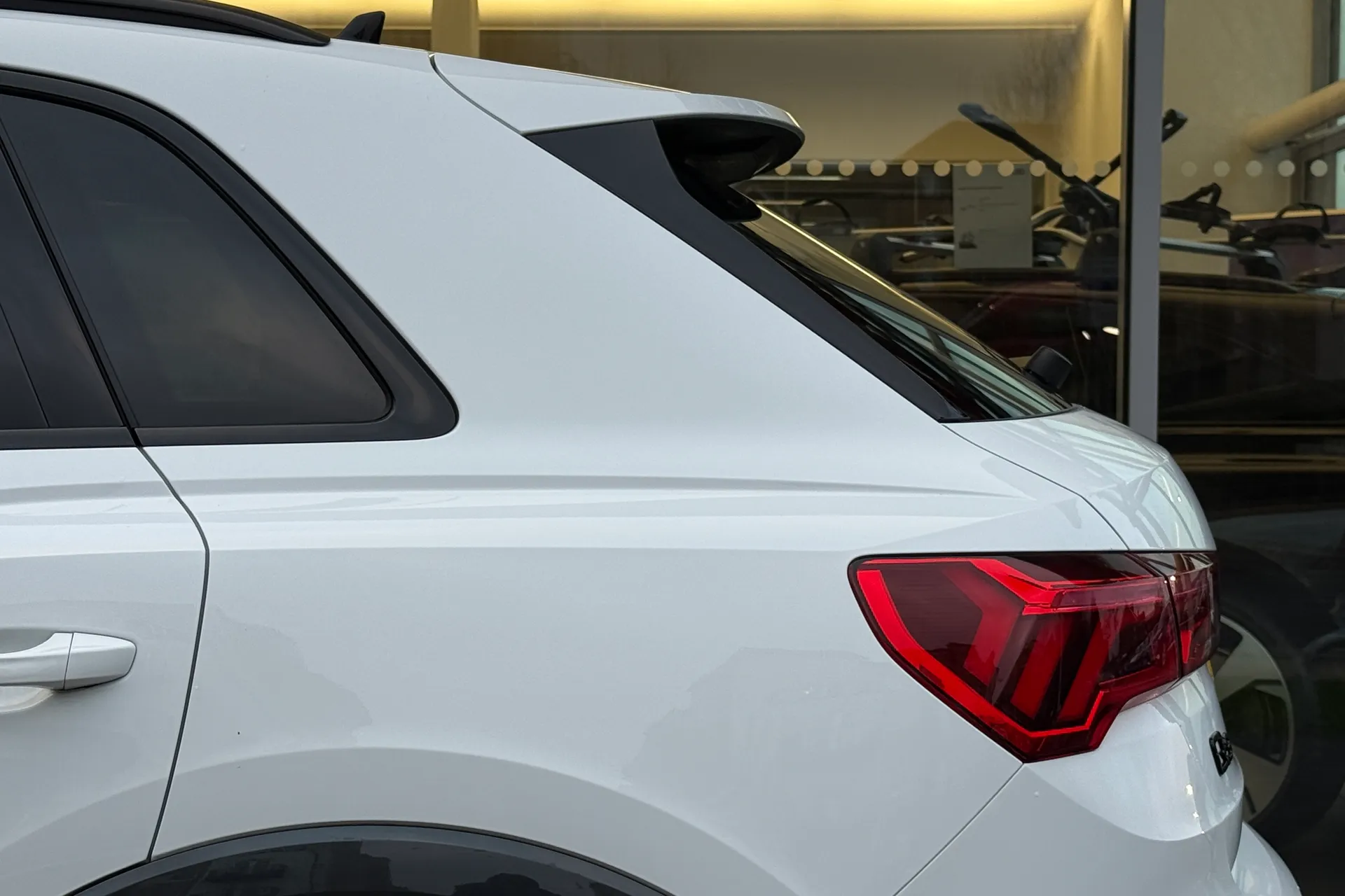 Audi Q3 thumbnail image number 52