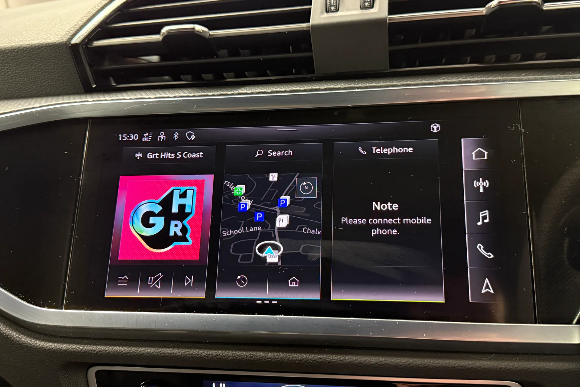 Audi Q3 thumbnail image number 19