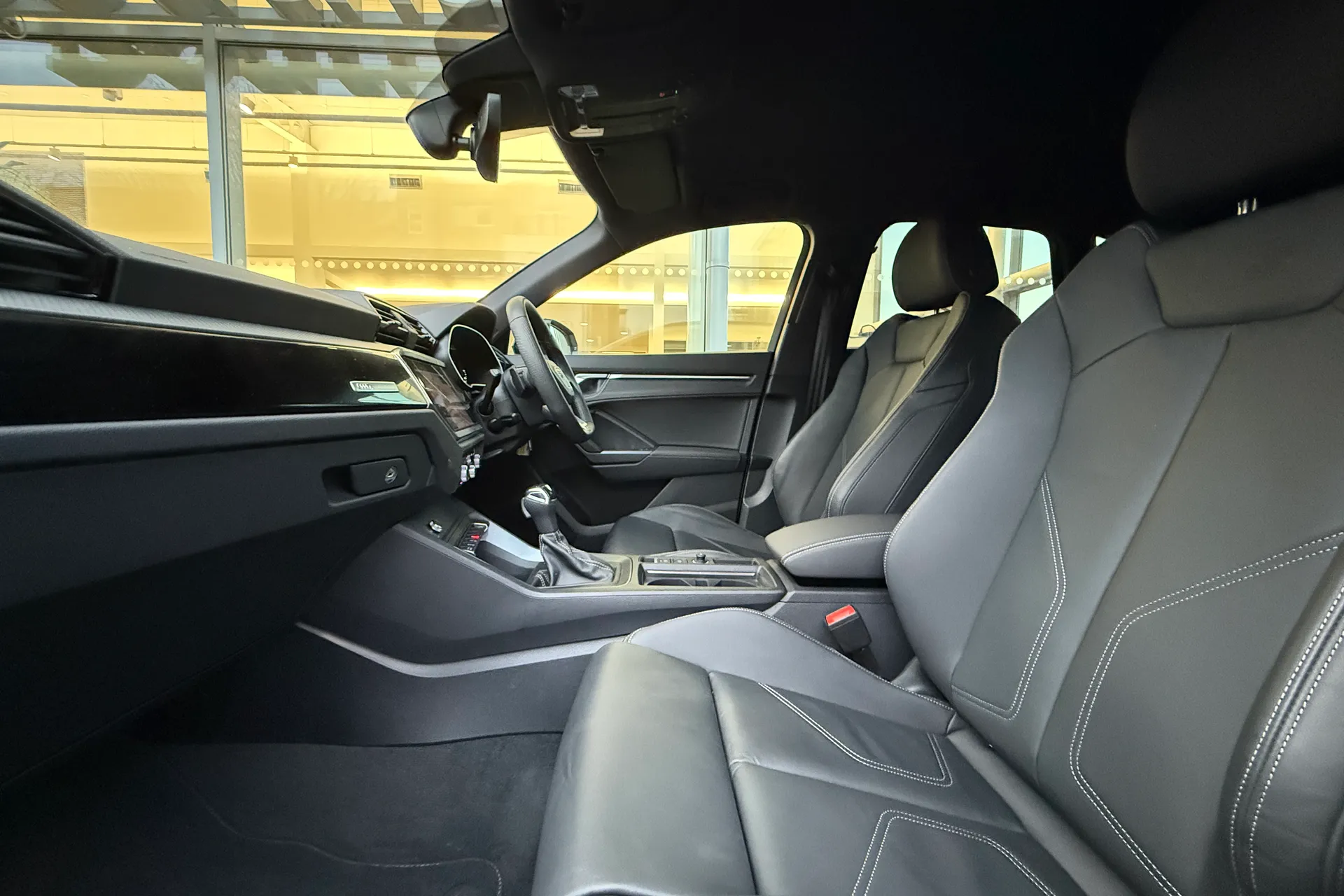 Audi Q3 thumbnail image number 57